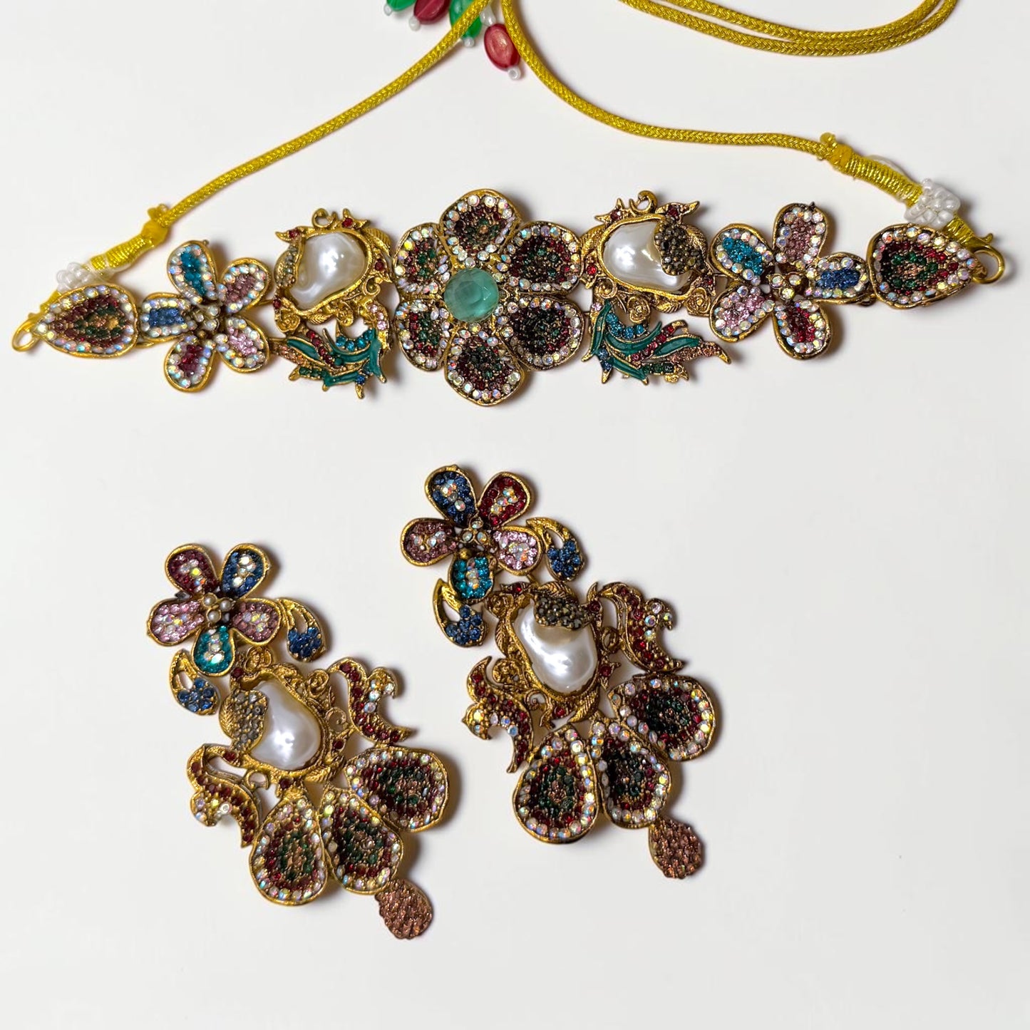 Melike Turkish Choker Set in Multicolor
