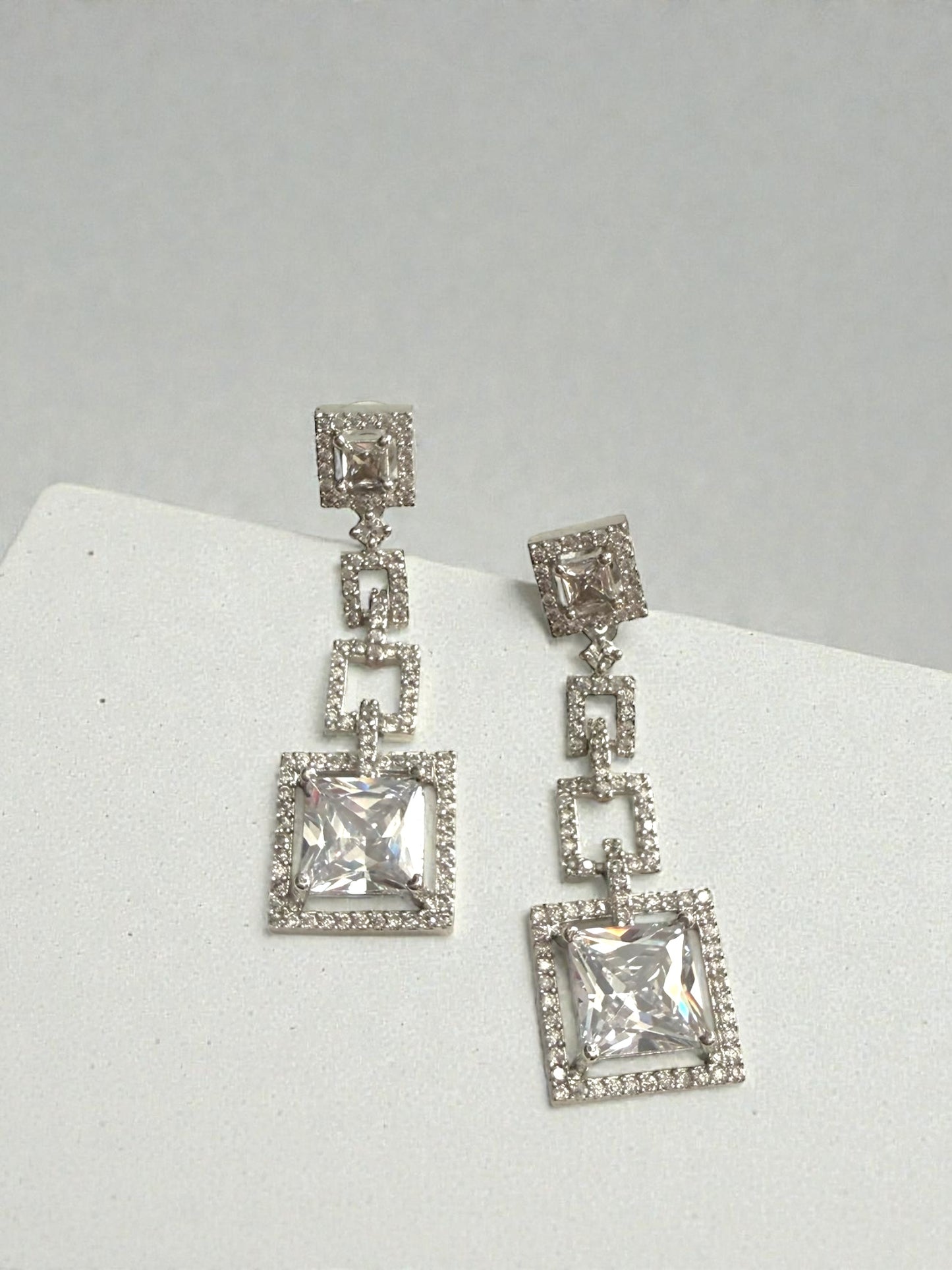 Nashwa نشوى American Diamond Earrings in Silver