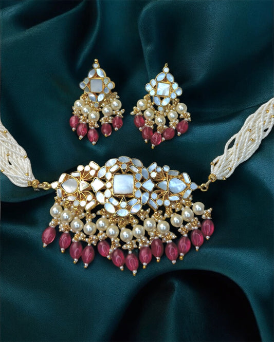 Amira أميرة Mother of Pearl Paachi Kundan Choker Set - 22k Gold Plated