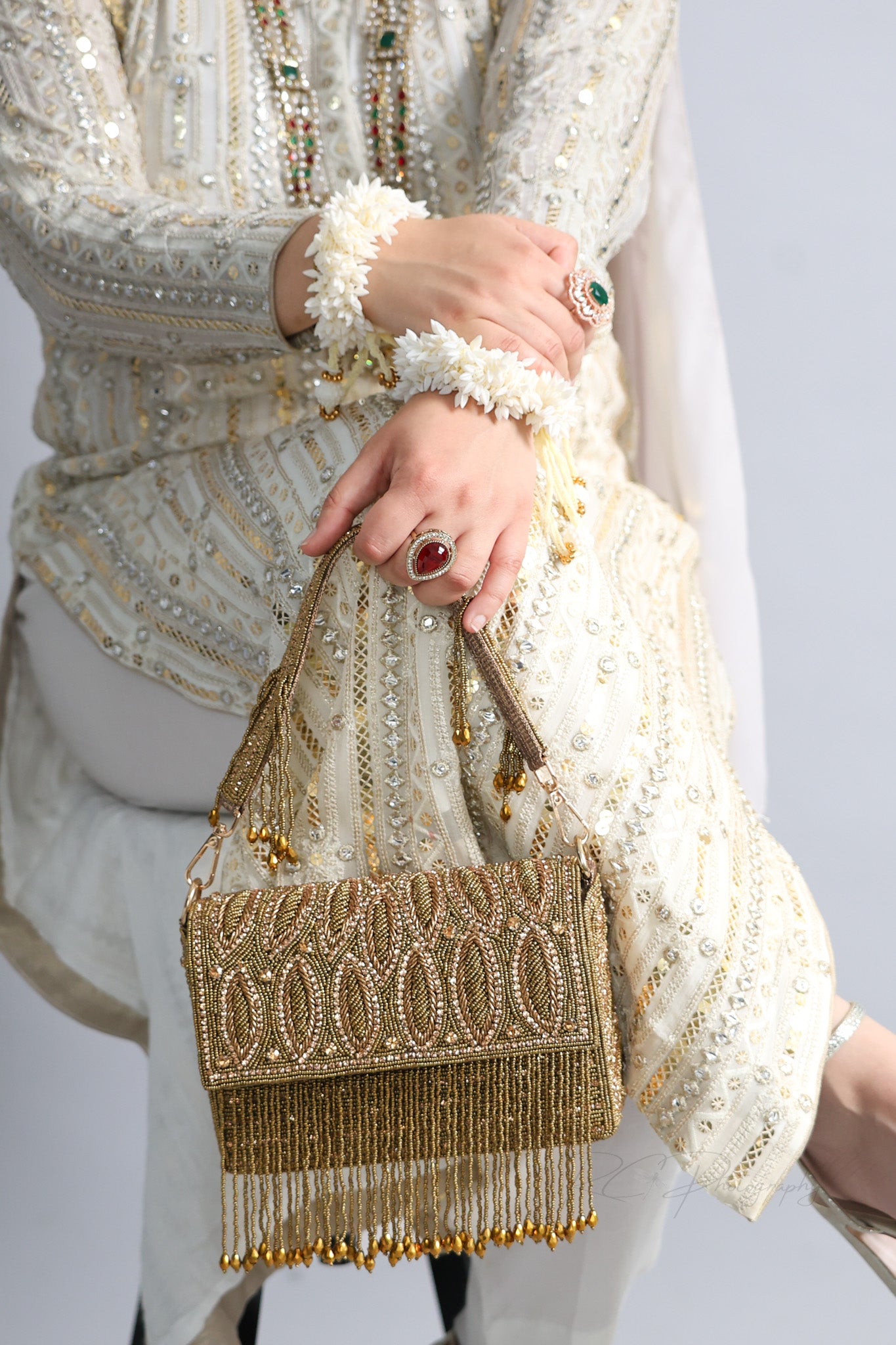 Madhuri माधुरी Antique Bag