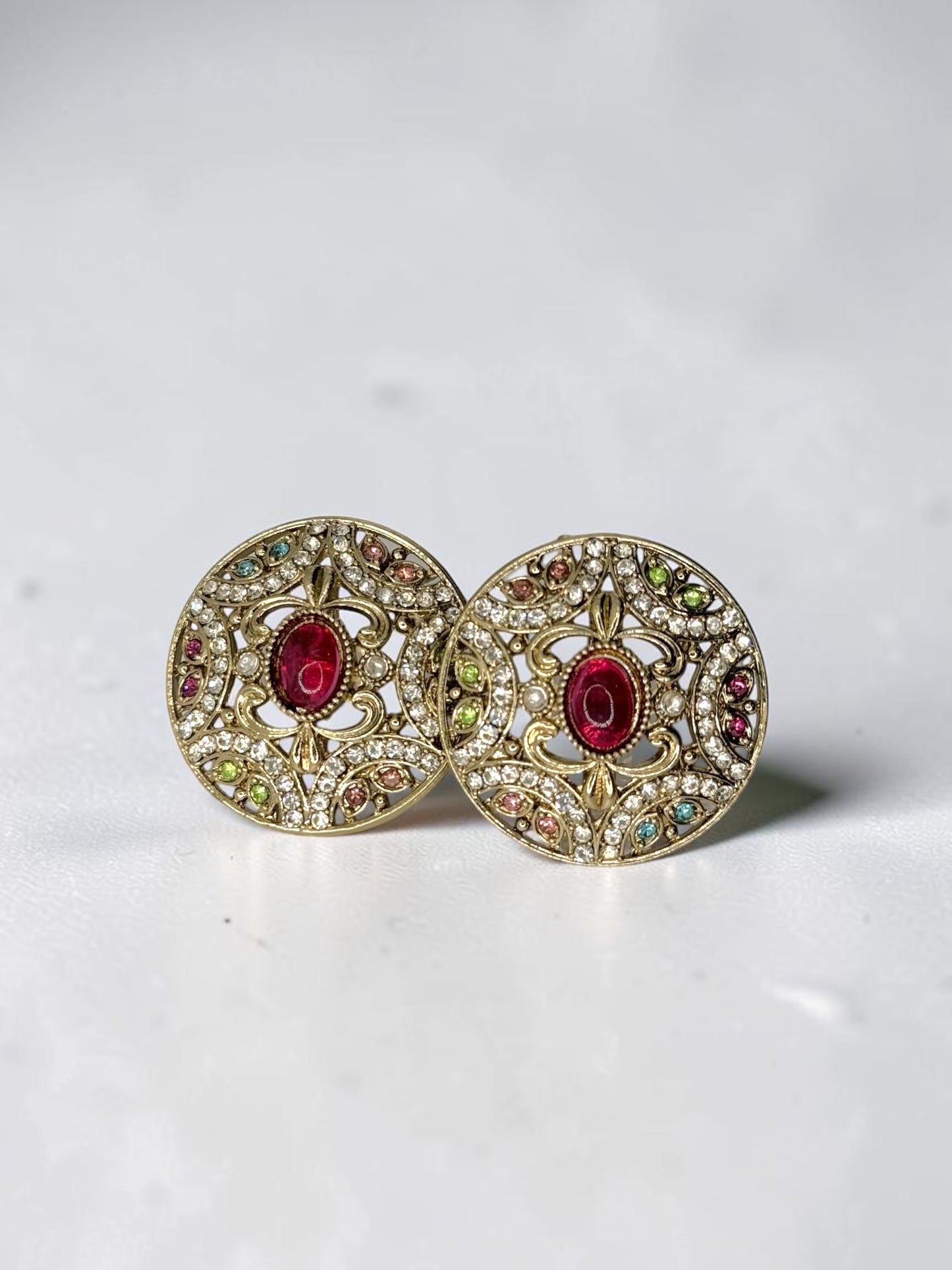 Shanvi शान्वी Studs in Multicolor