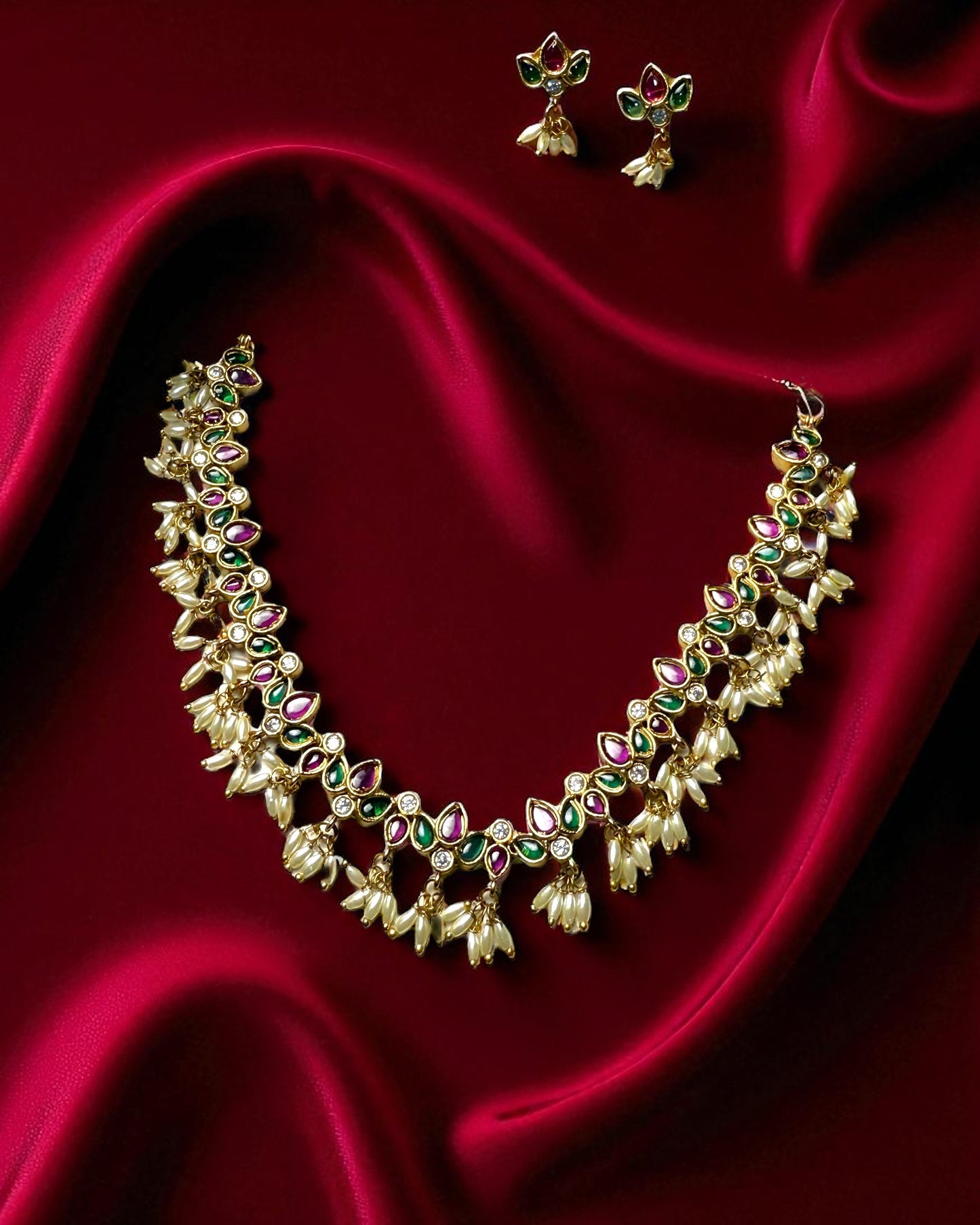 Sneha ஸ்நேஹா Kemp Set in Ruby & Green