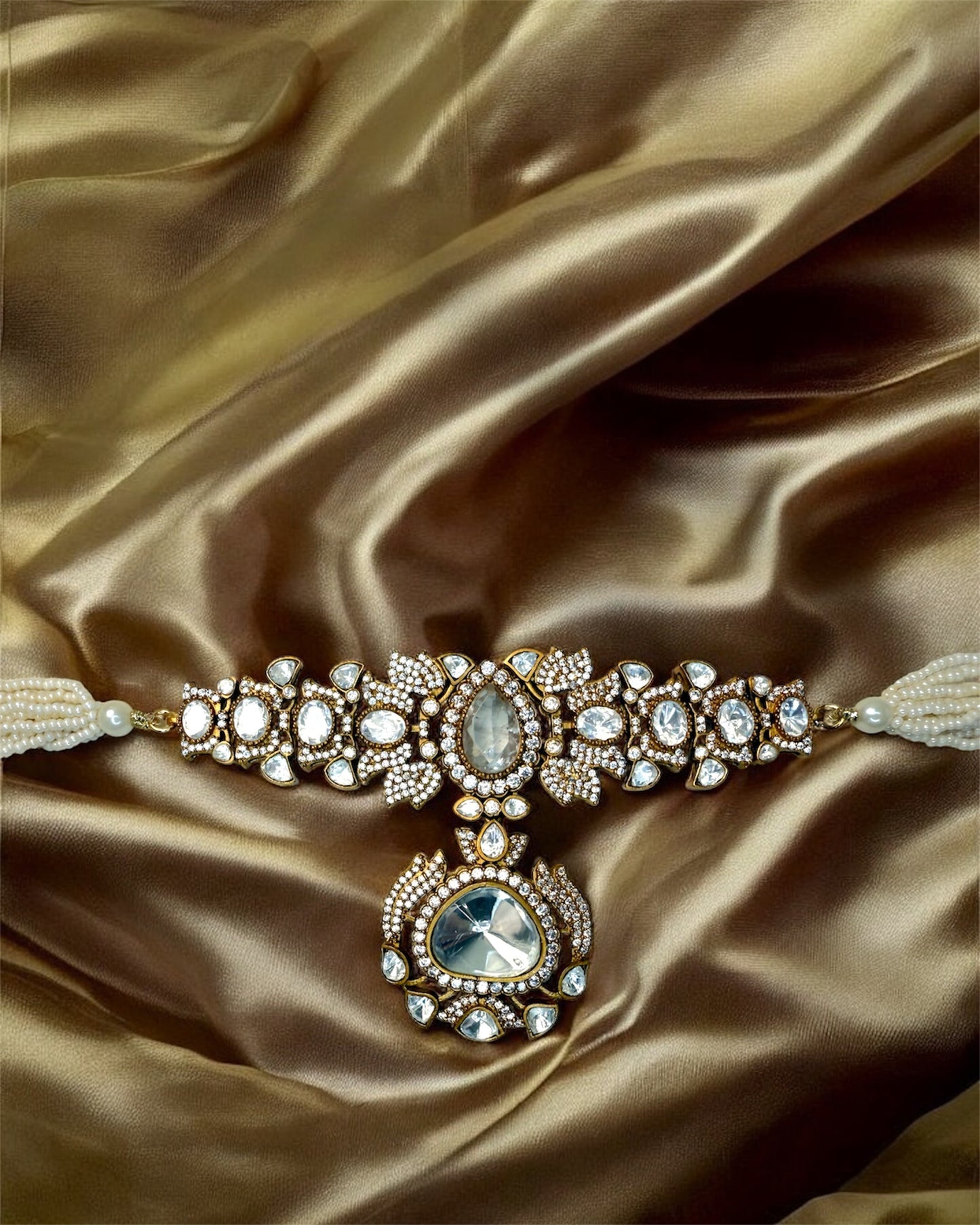 Sofia صوفيا Tyani Kundan Choker Set in Gold - 22k Gold Plated