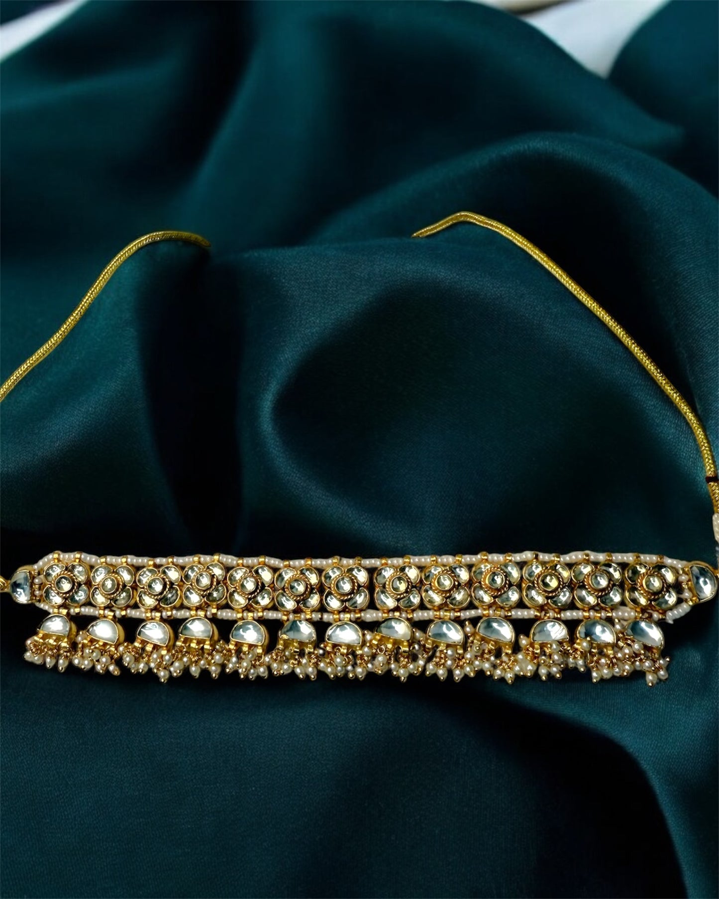Ranya رانية Paachi Kundan Choker Set in Gold - 22k Gold Plated