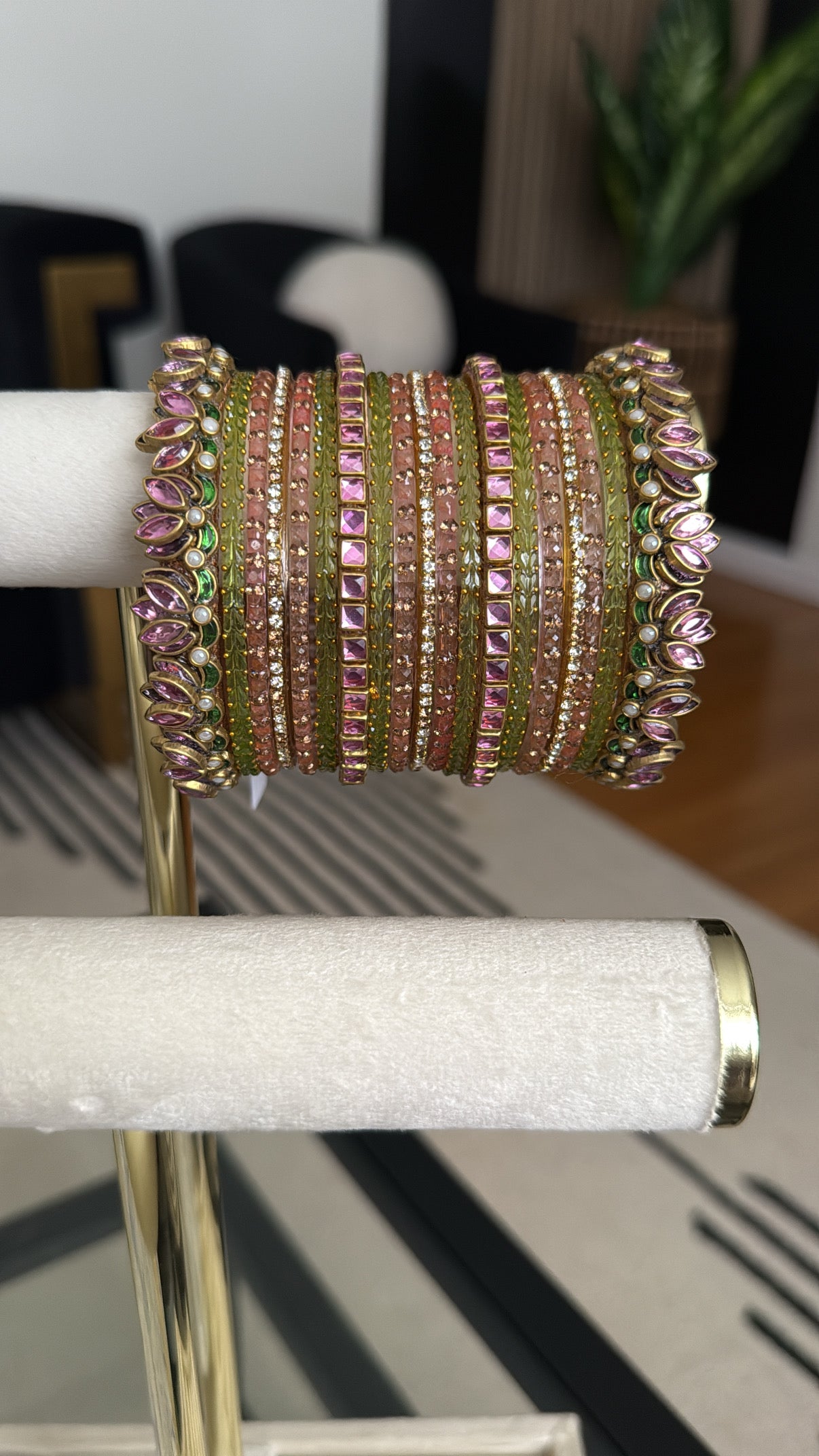 Saloni सलोनी Handmade Bridal Glass Bangles in Pink & Mint