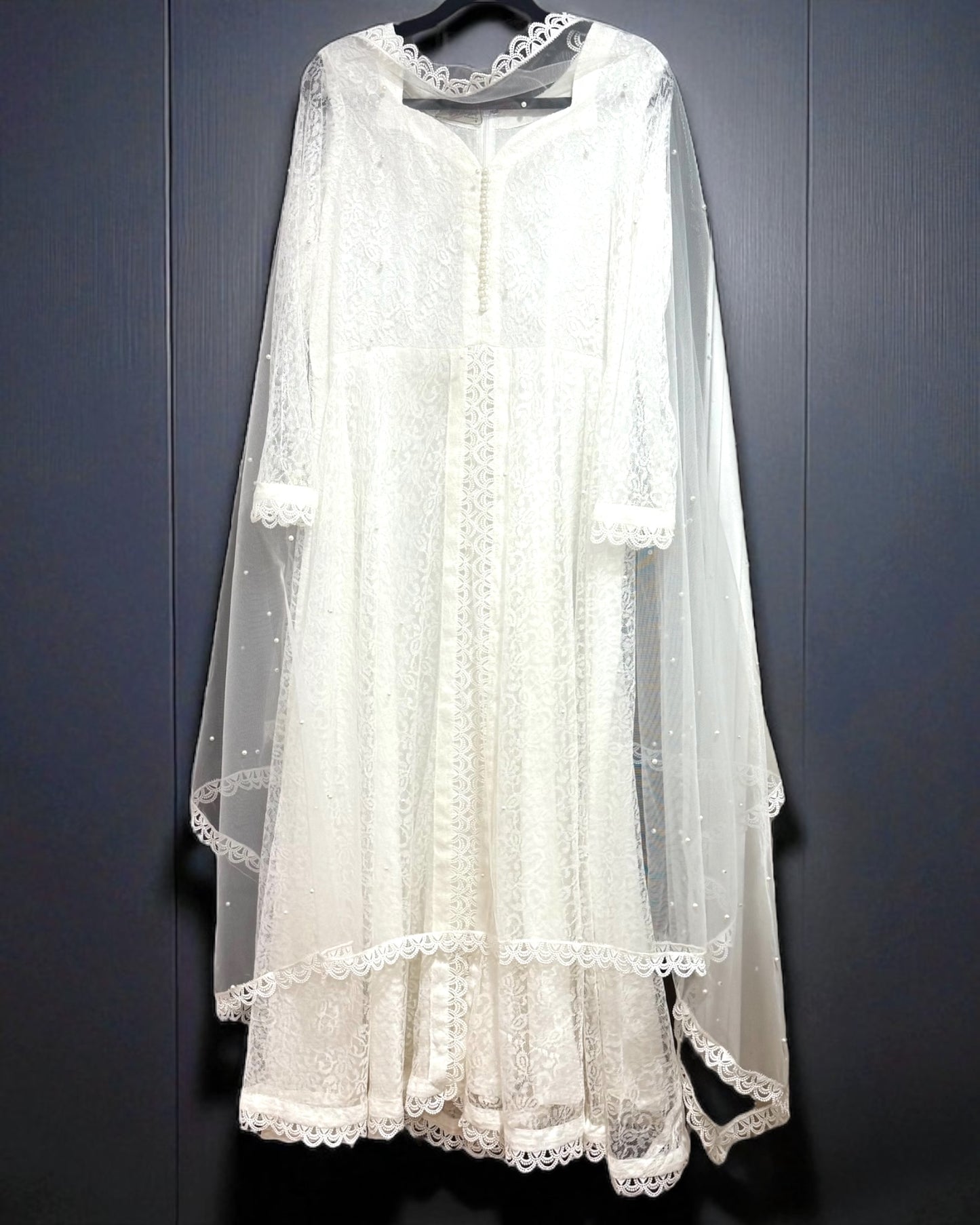 Bespoke Pari پری White Lace Anarkali