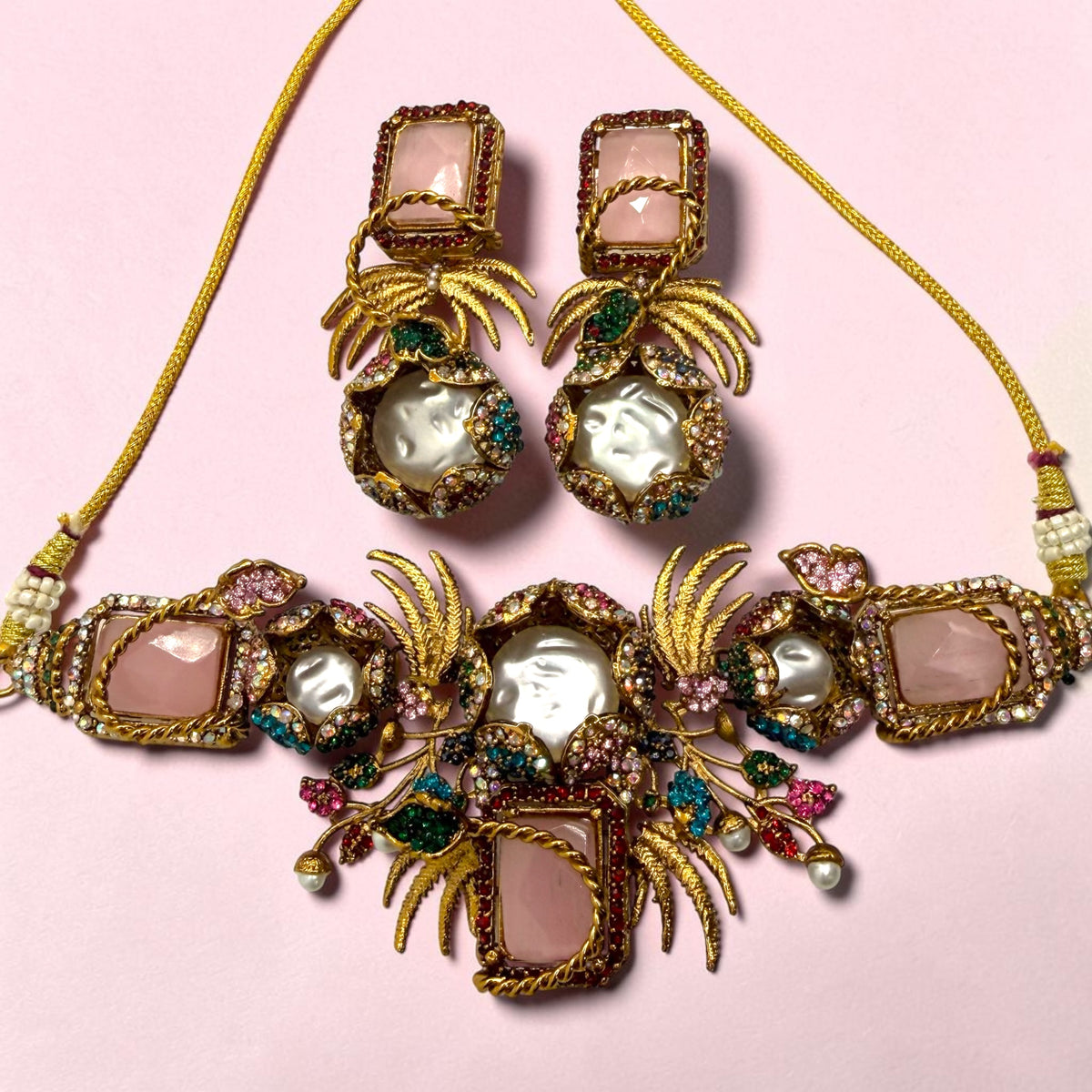 Dilan Turkish Choker Set in Pink