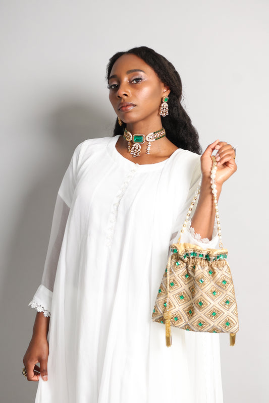 Fiza فِضَاء Potli Bag in Green