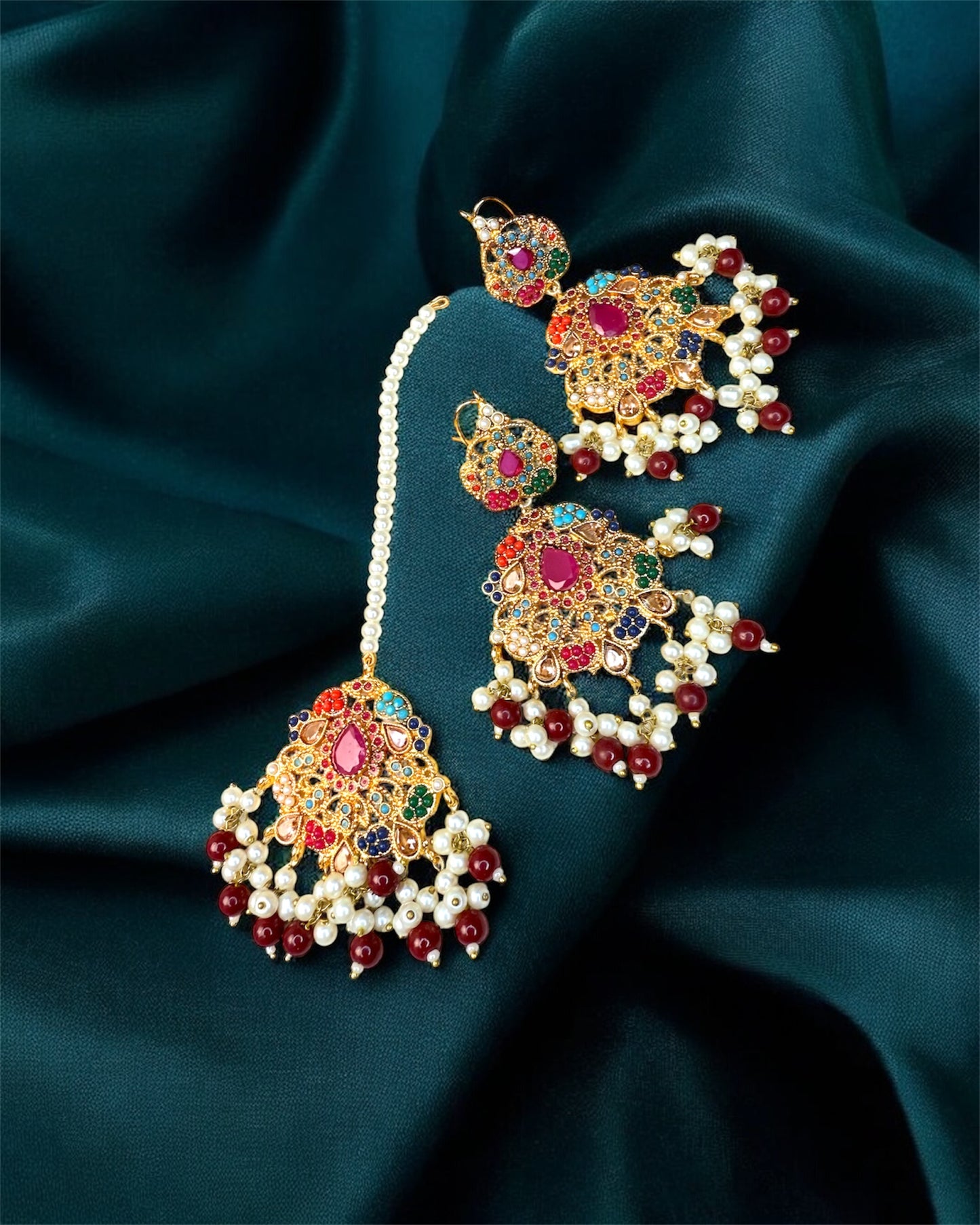 Laal Rani لال رانی Bridal Set in Multicolor