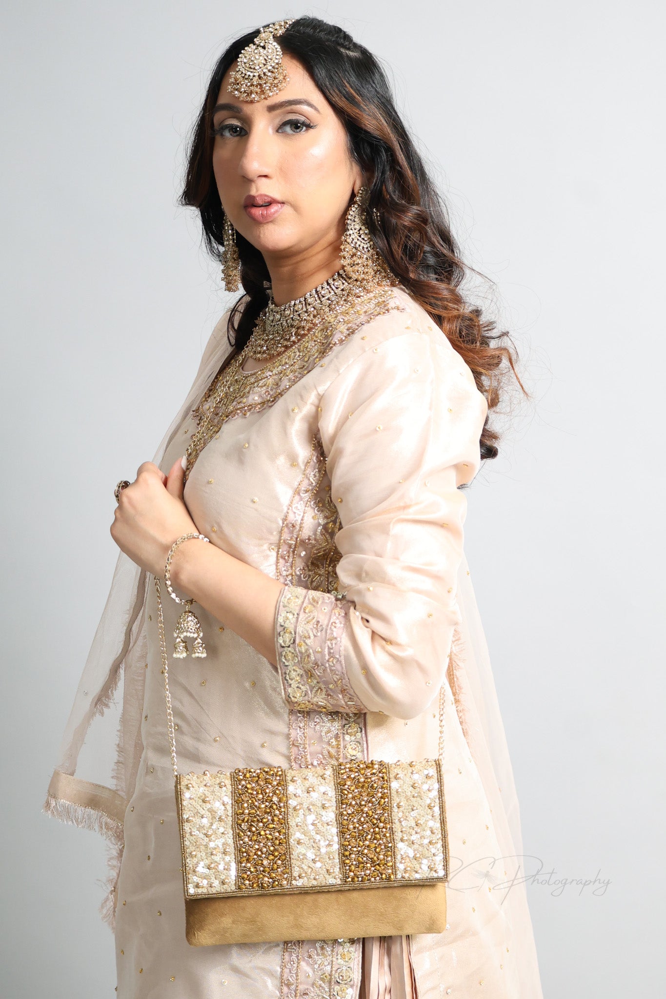 Fariha فَرِيحَة Bag in Gold