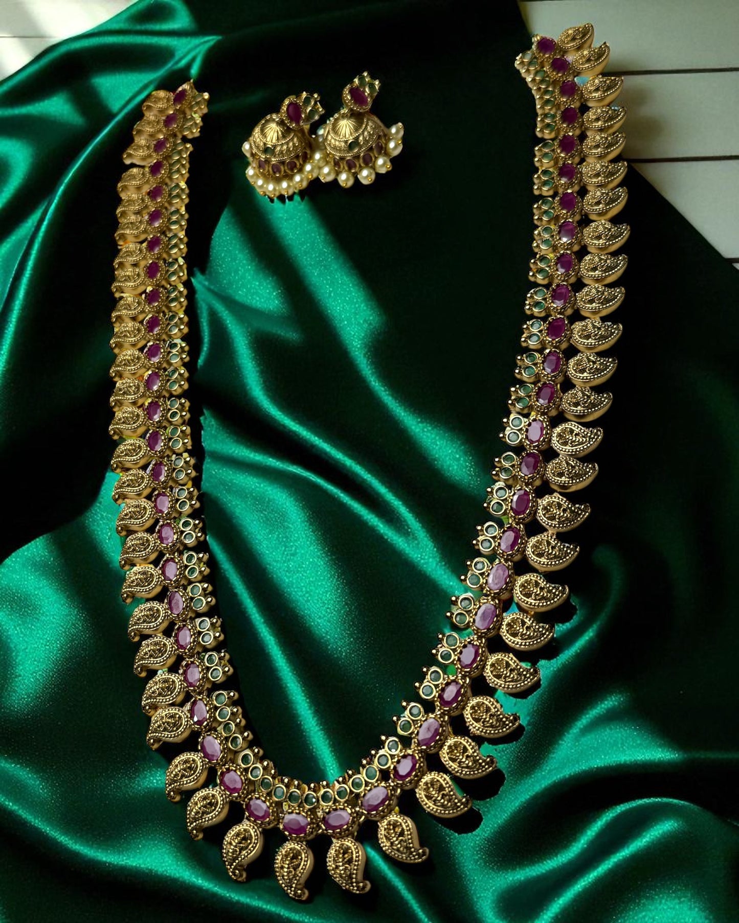 Aishwarya ஐஸ்வர்யா Kemp Mala Set