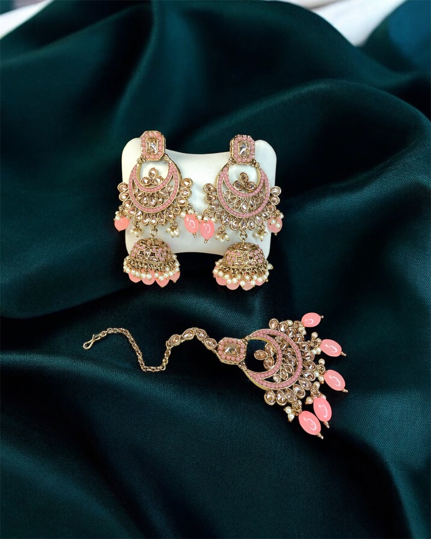 Diyaa ضياء Bridal Set in Pink