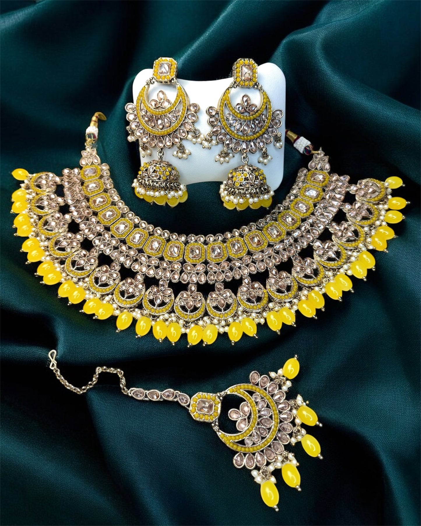 Diyaa ضياء Bridal Set in Yellow
