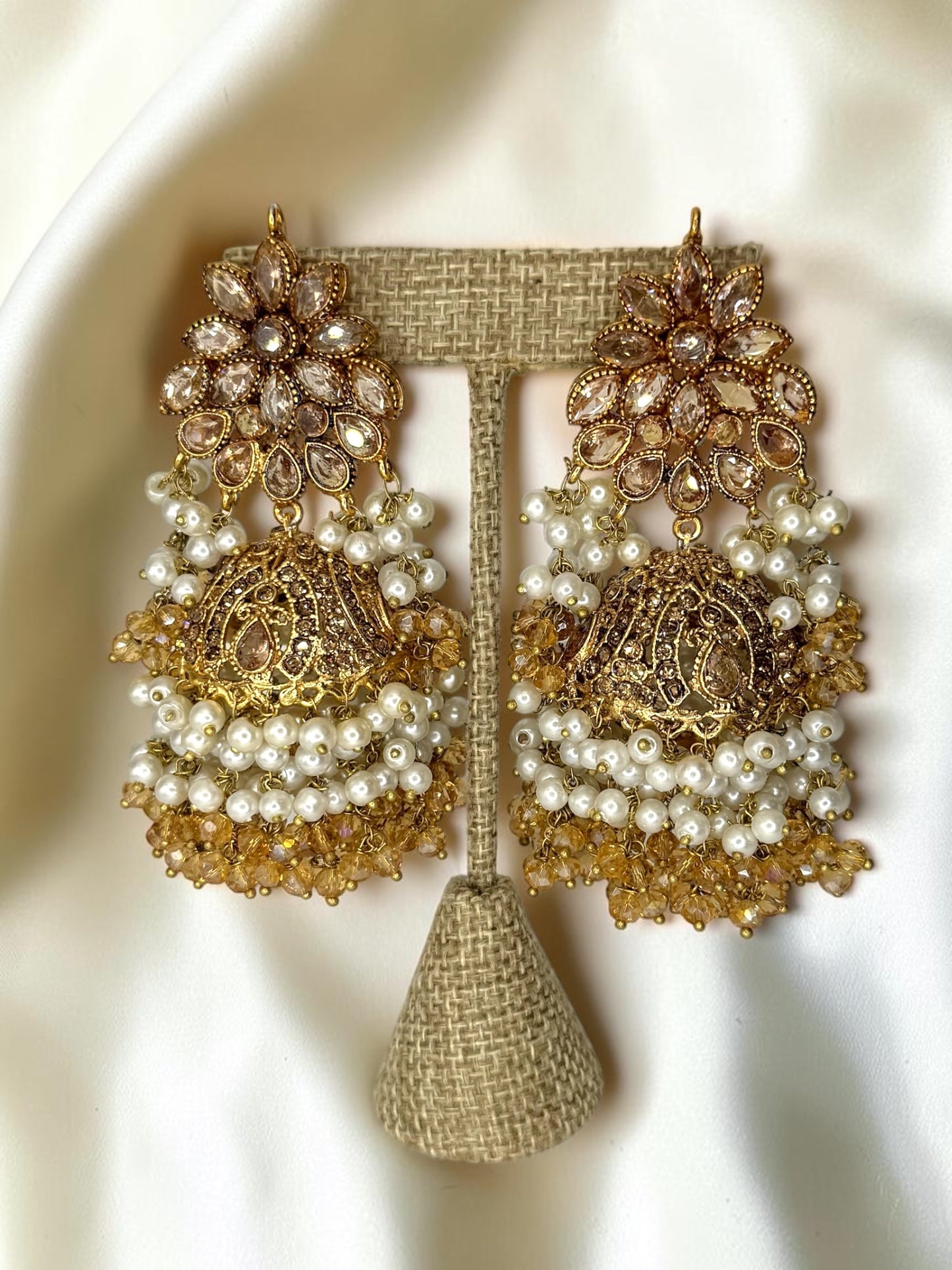 Manha منحة Premium Diamond Polki Bridal Set in Gold