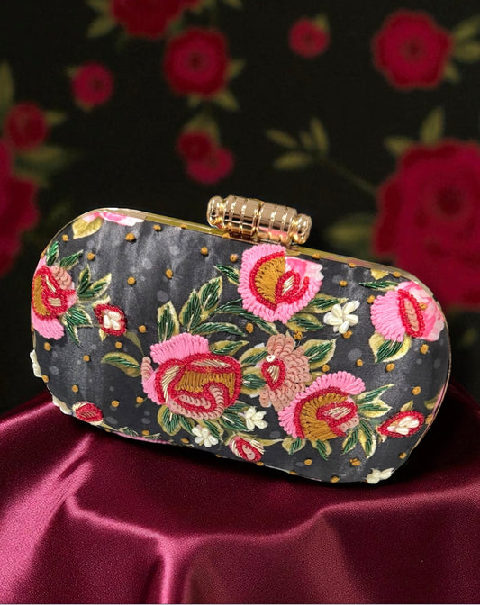 Sumaira سميرة Clutch in Dark Grey