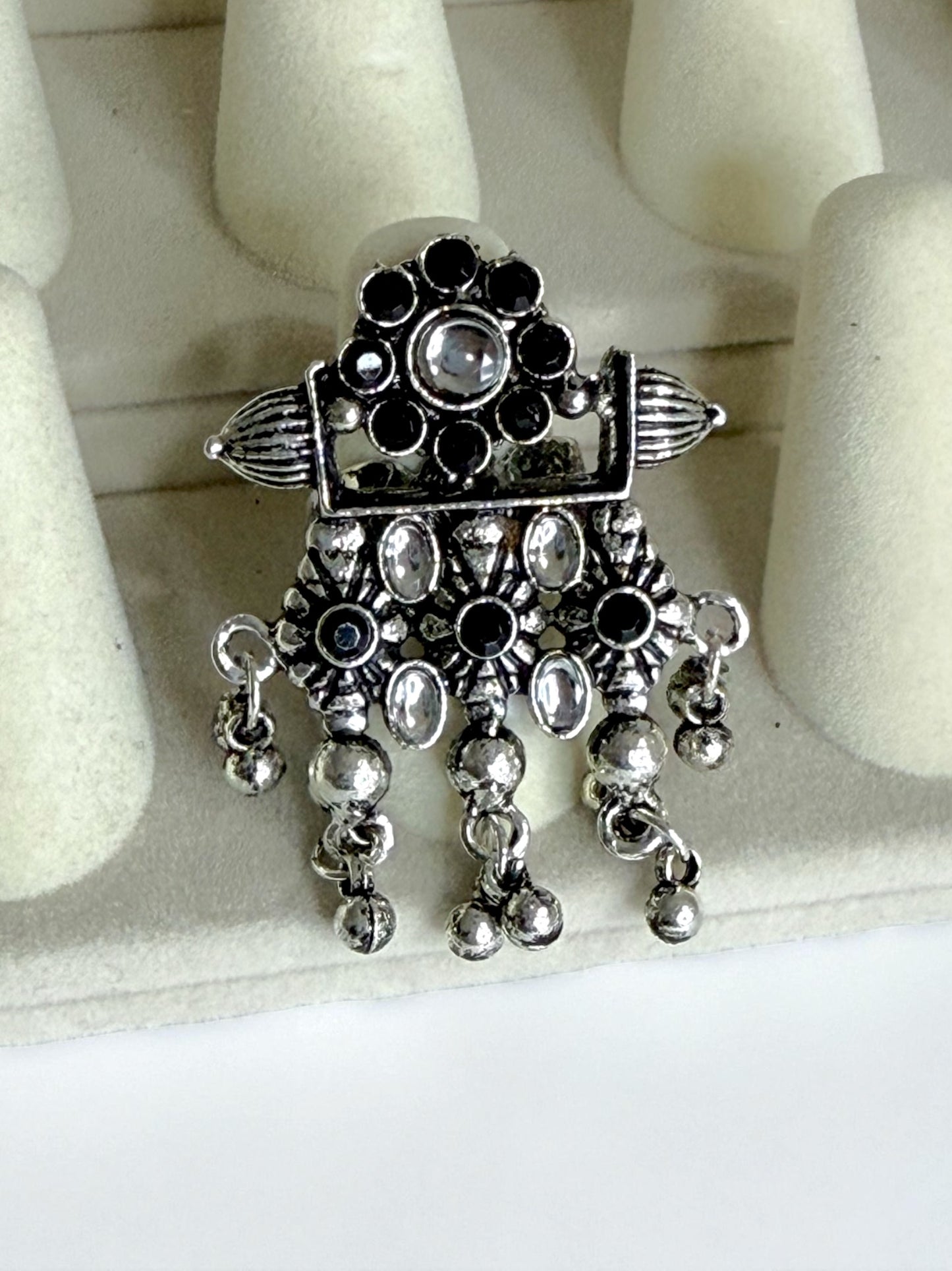 Thanaa ثناء Oxidized Rings