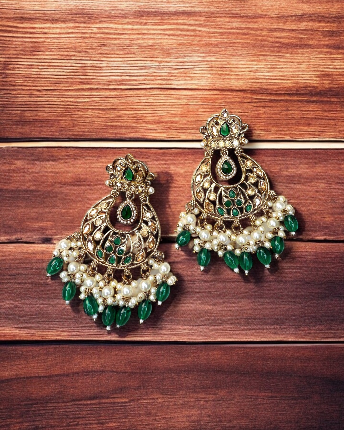 Yumna يمنى Earrings in Green