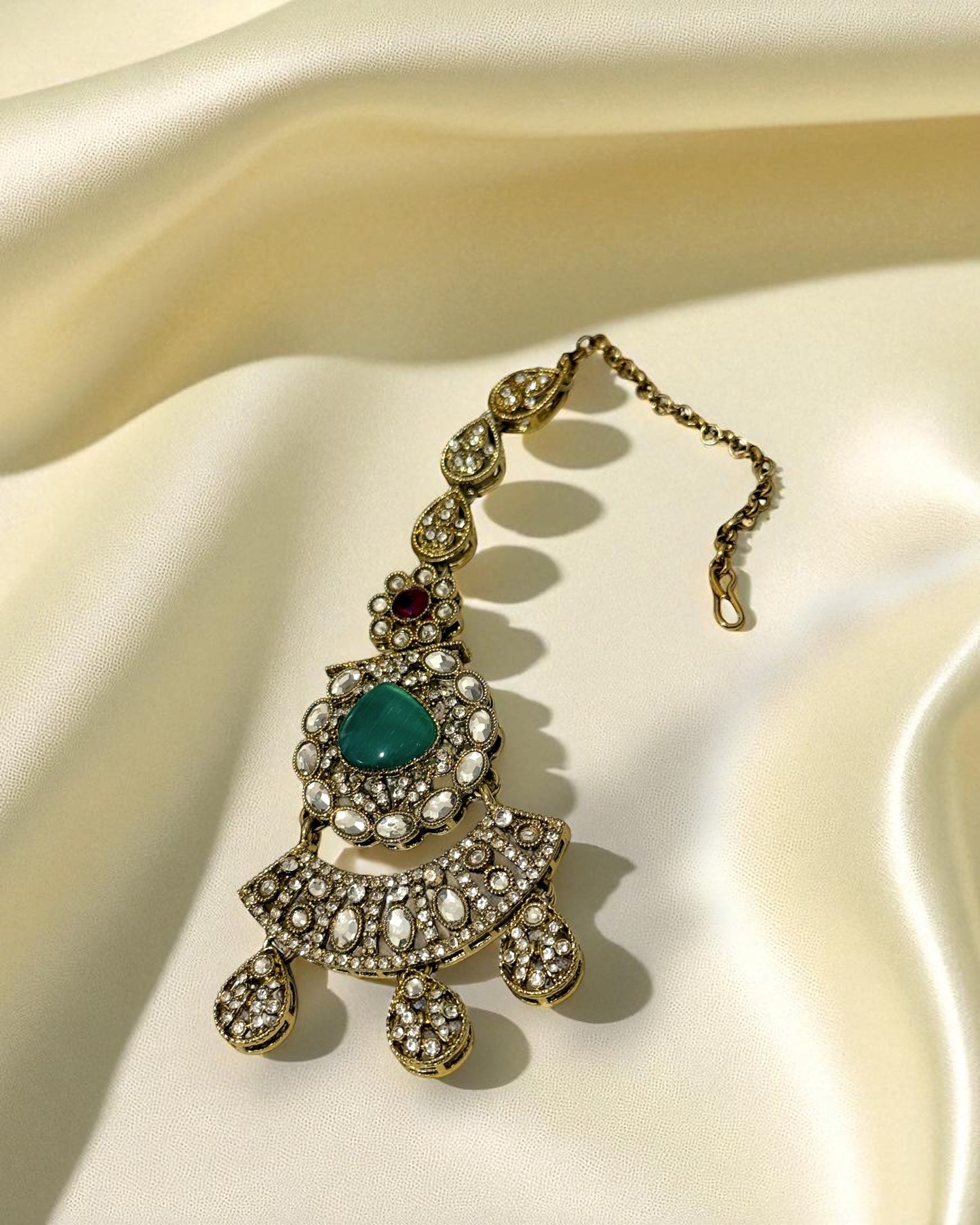 Rajeshwari राजेश्वरी Royal Mala Set in Bold Multicolor
