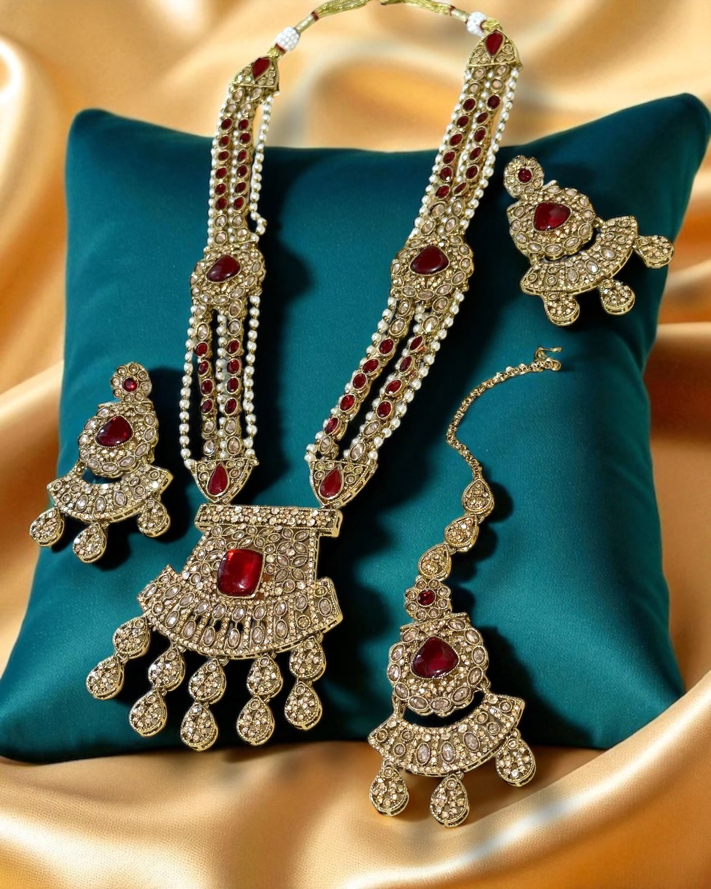 Rajeshwari राजेश्वरी Royal Mala Set in Maroon