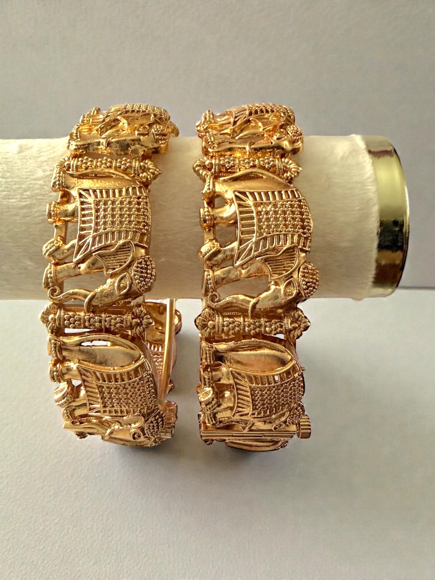 Leela लीला Gold Elephant Openable Kaday