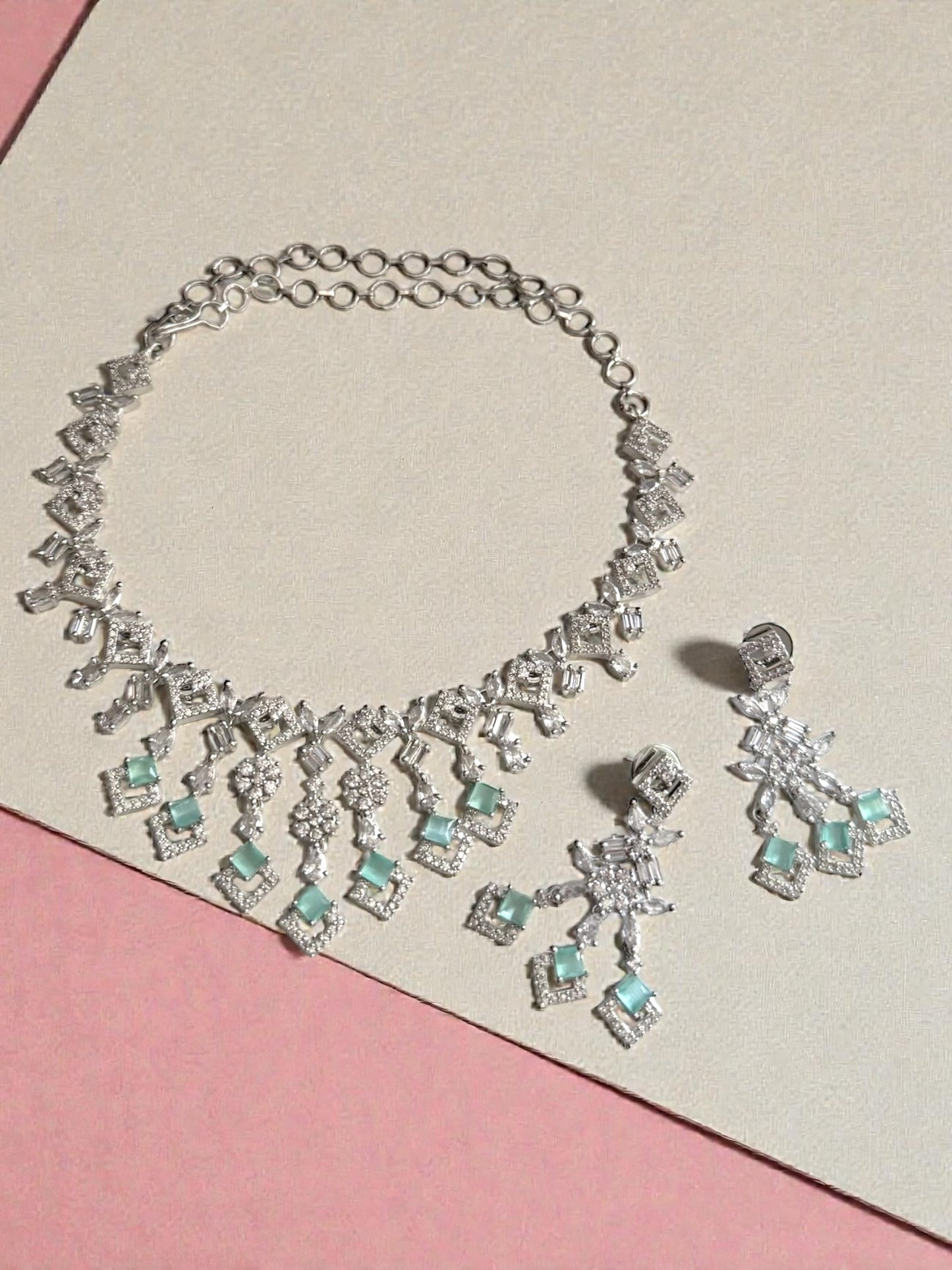 Mona منى American Diamond Set in Mint