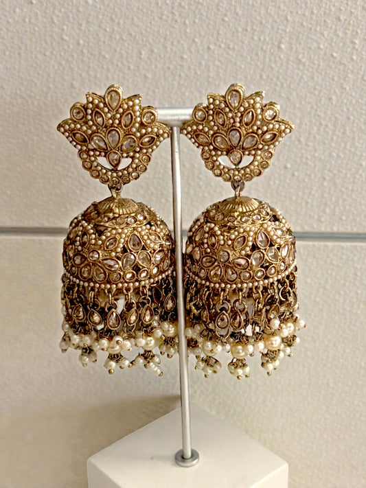 Lubna لبنى Polki Choker Set in Gold