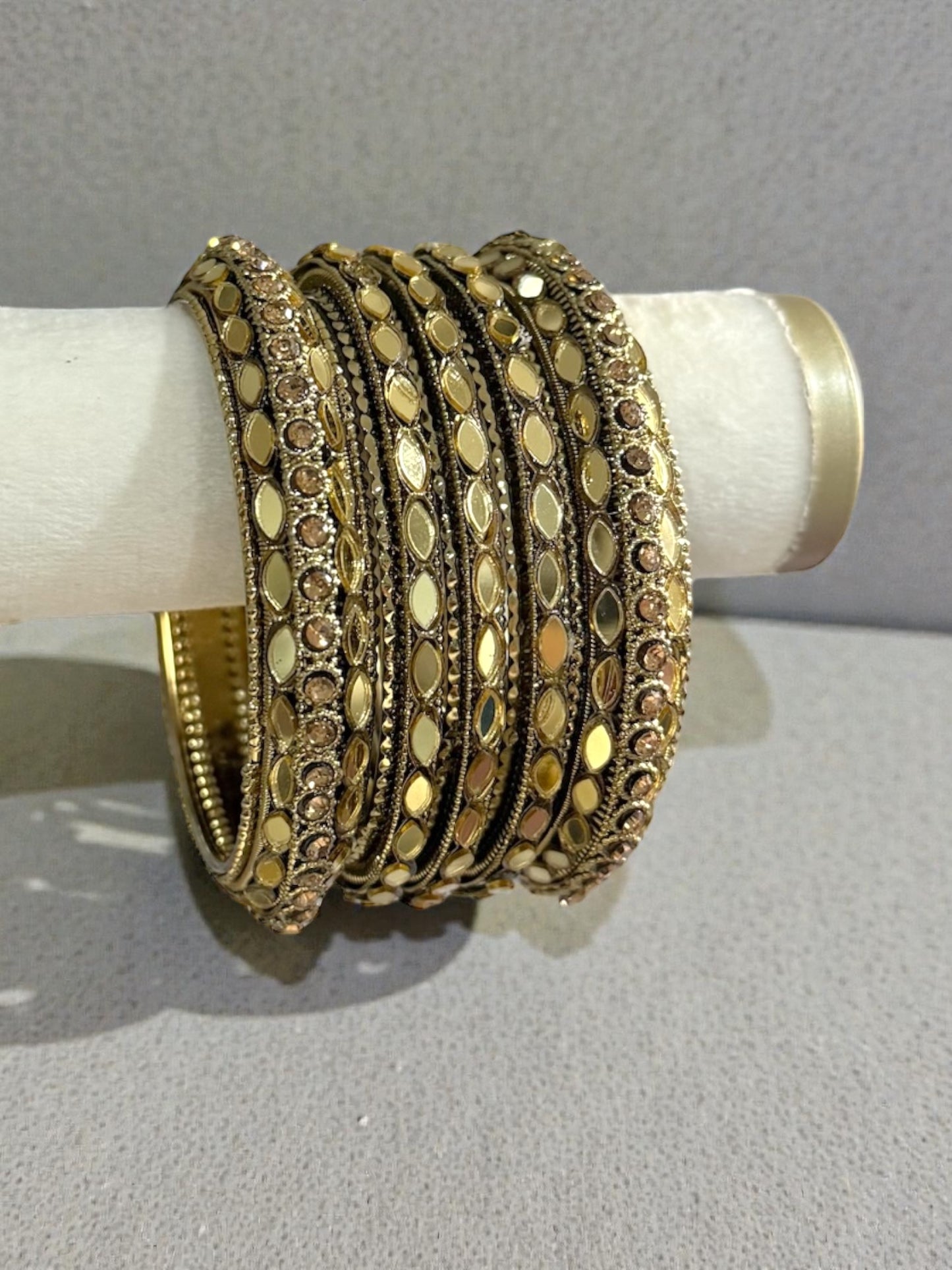 Aamma عمة Bronze Kaday