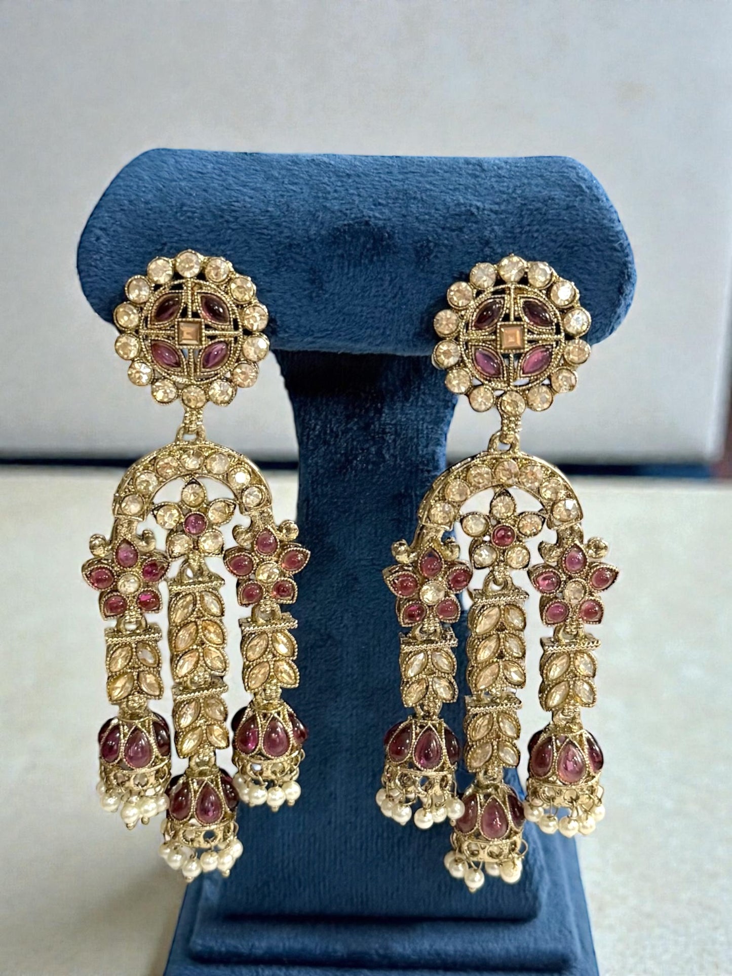 Riwae رِواي Earrings in Purple
