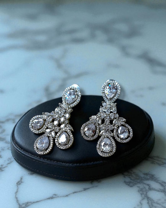 Dania دانية American Diamond Set in Silver