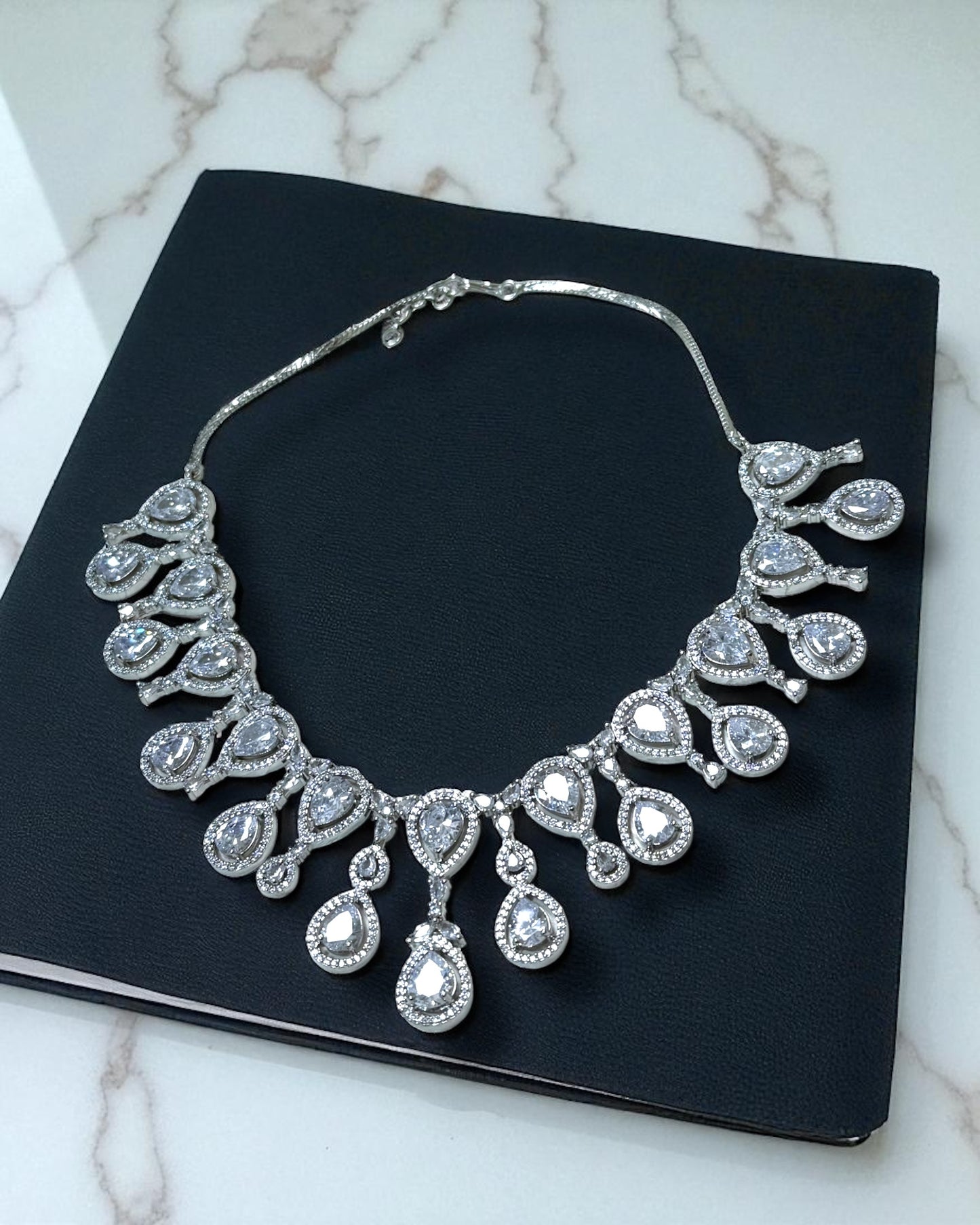 Dania دانية American Diamond Set in Silver