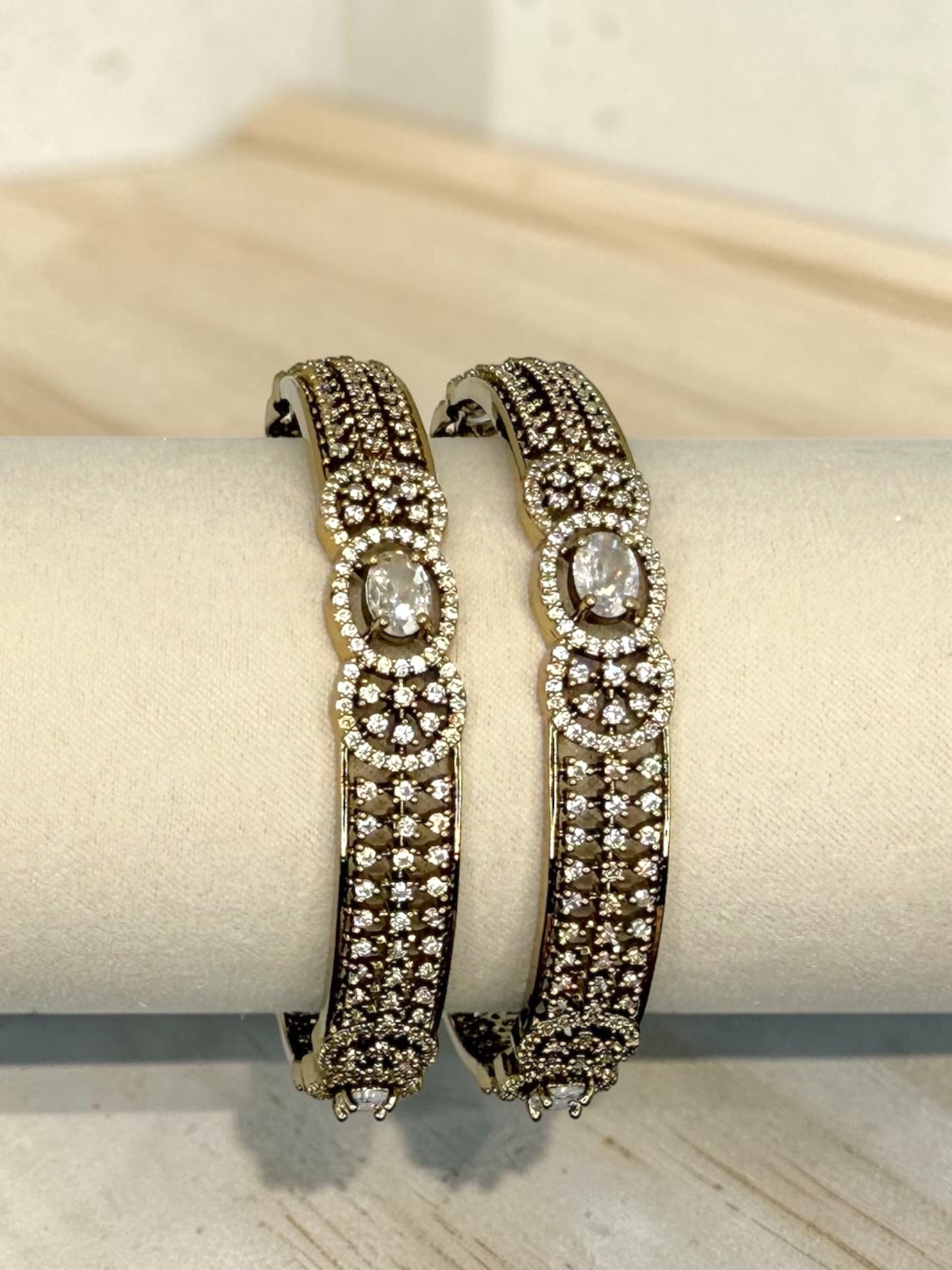 Samia سامية American Diamond Kaday in Gold