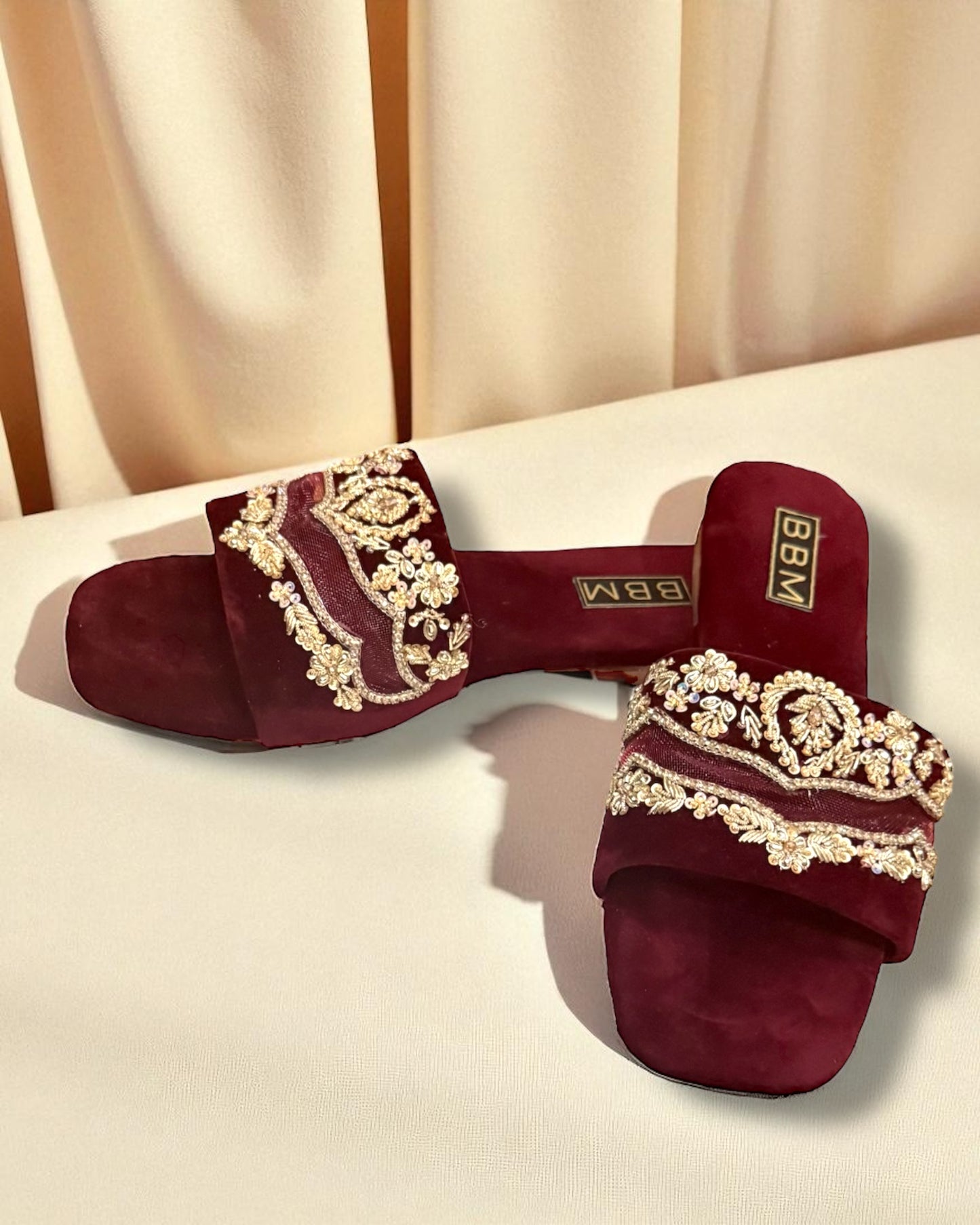 Aziza عزيزة Slides in Maroon