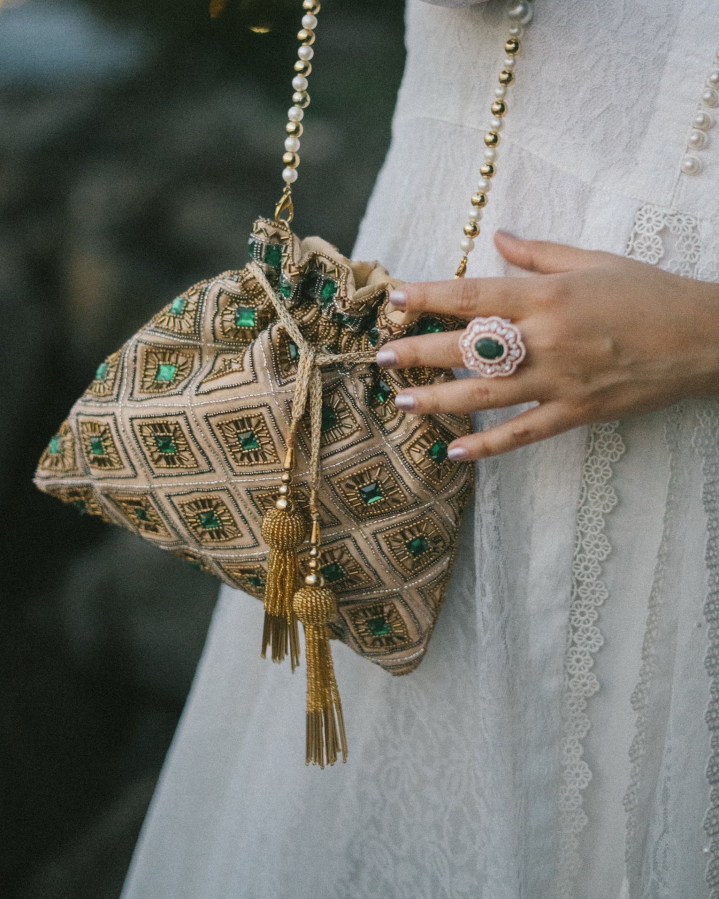 Fiza فِضَاء Potli Bag in Green