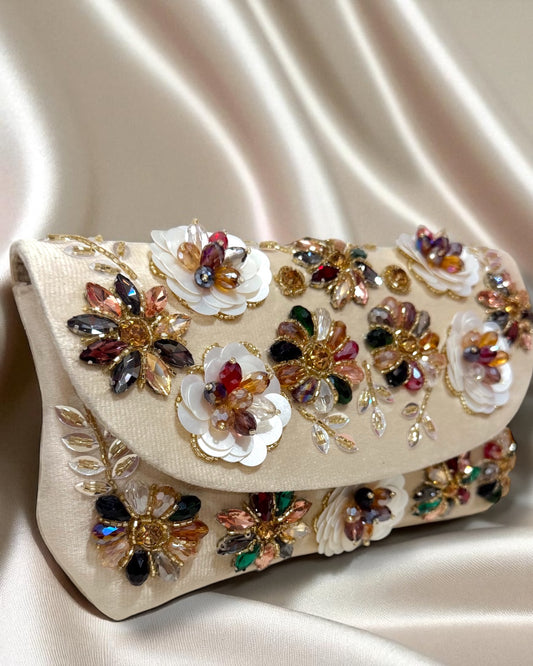 Azra عَذْراء Floral Bag in Cream