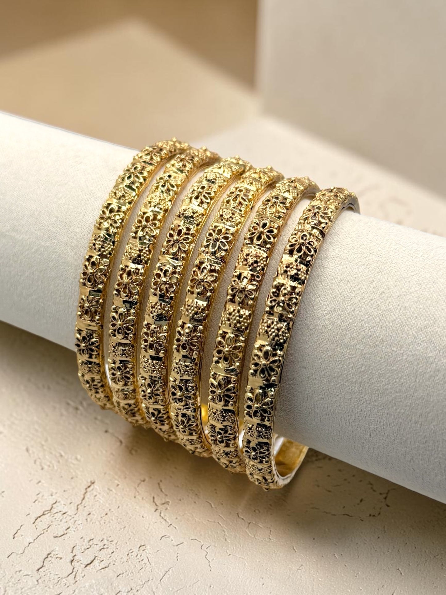Haya حياة Gold Plated Kaday