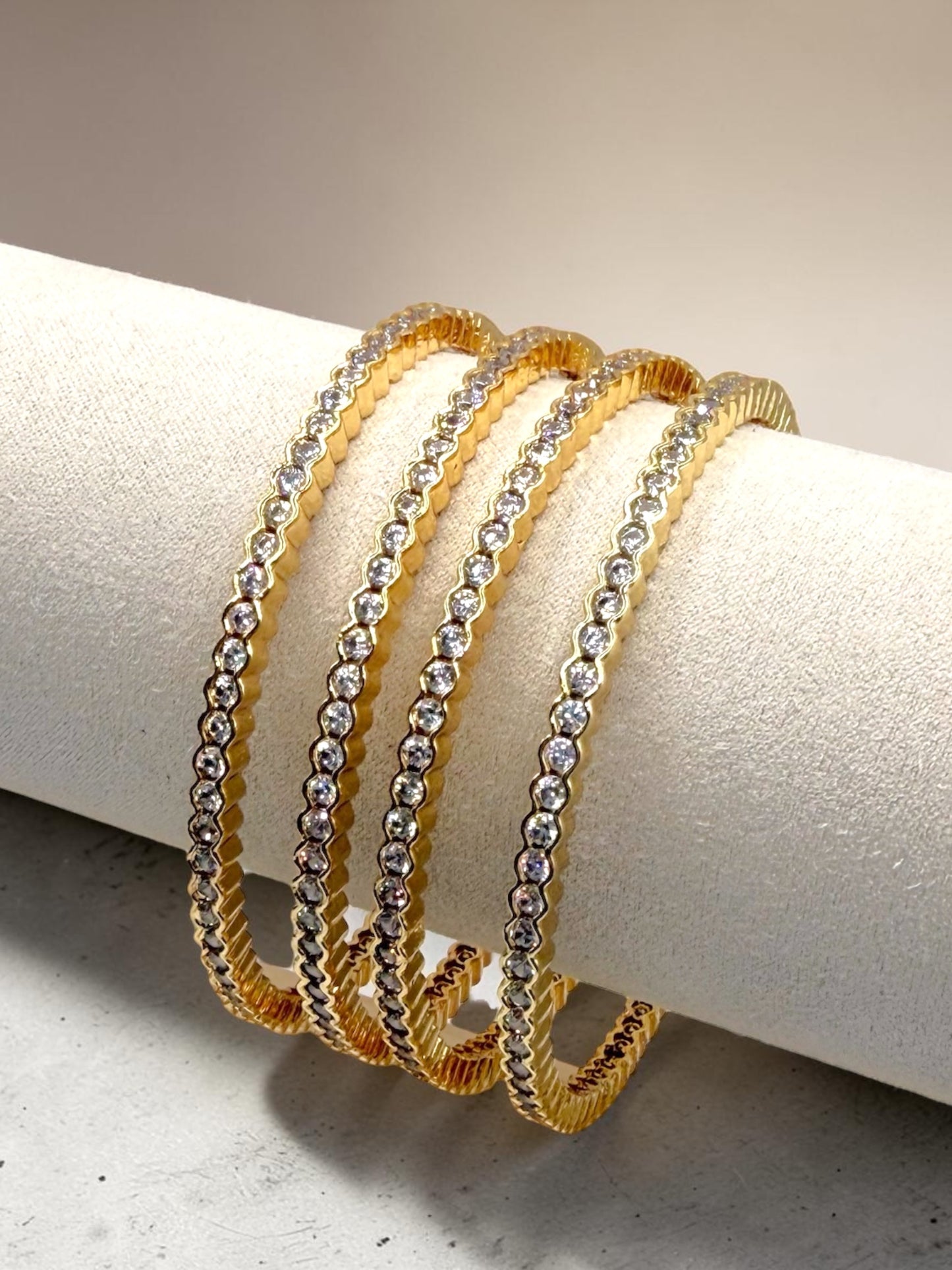 Zahia زاهية American Diamond Kaday in Gold