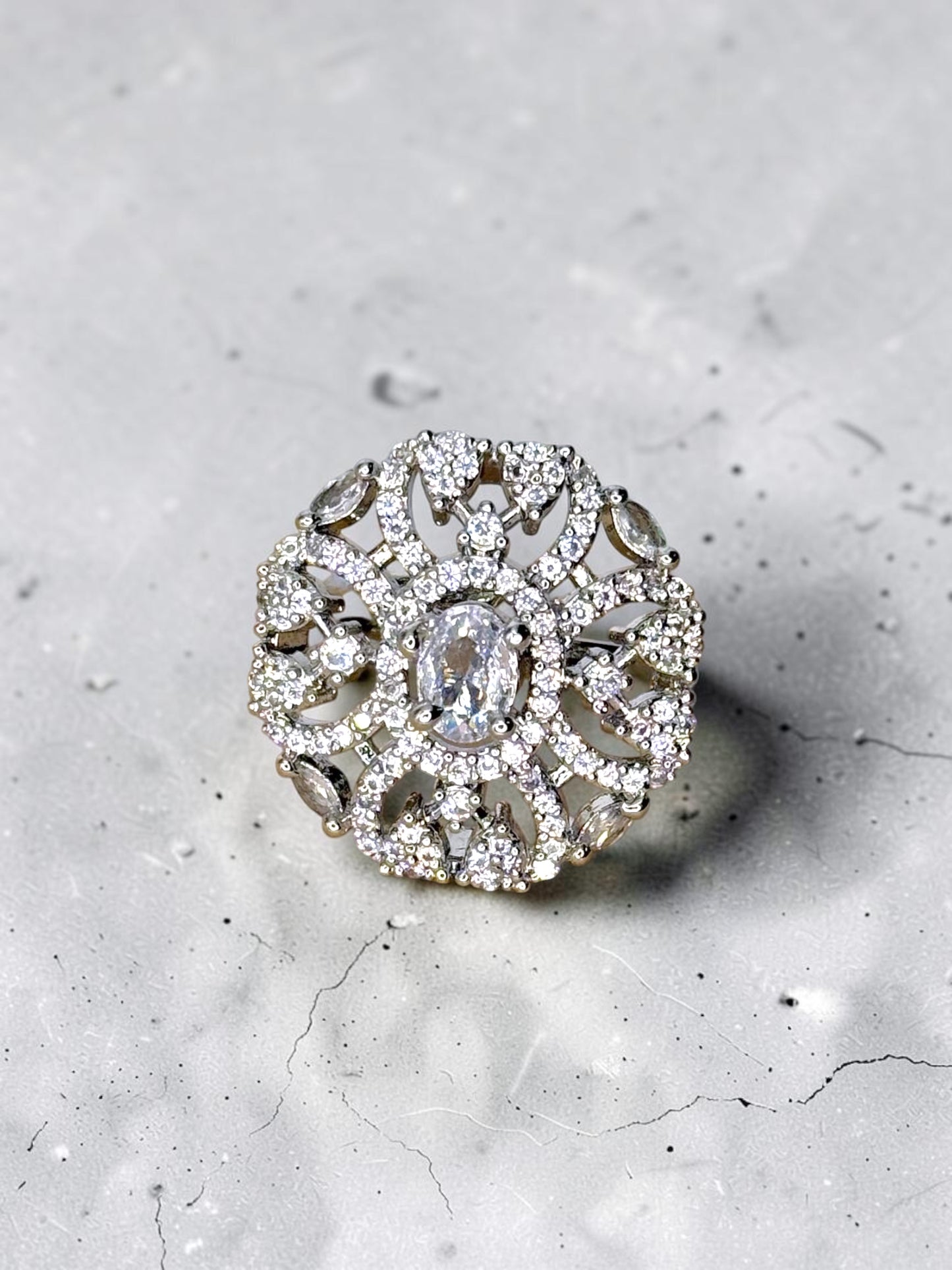 Mahasin محاسن American Diamond Ring