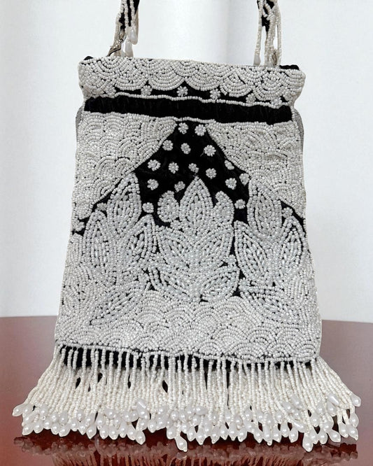 Reja رجا Potli Bag in Black