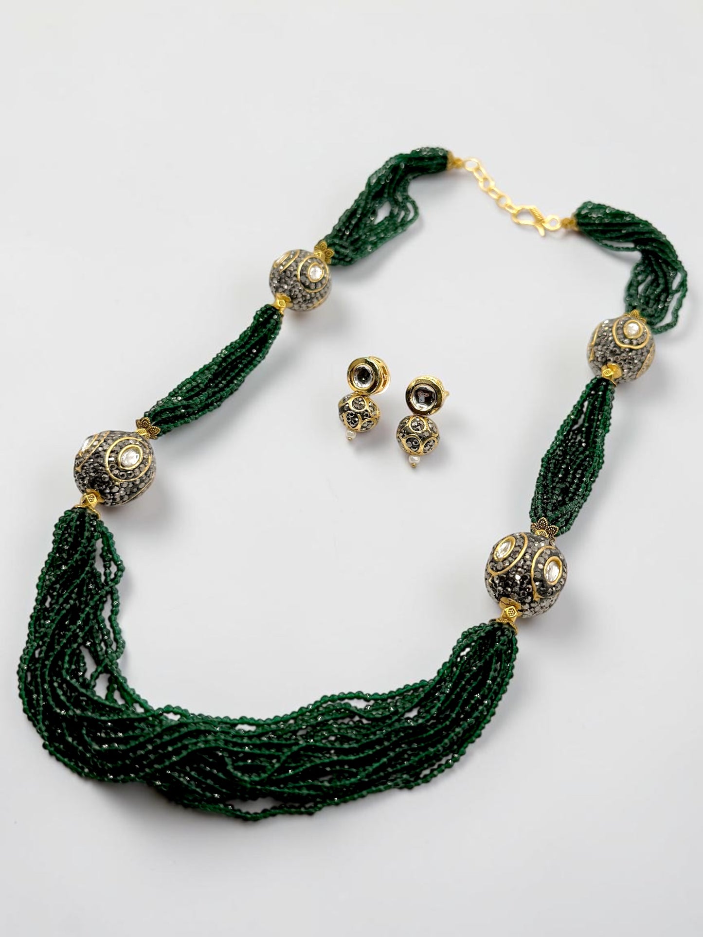 Aarna आर्णा Mala Set in Green