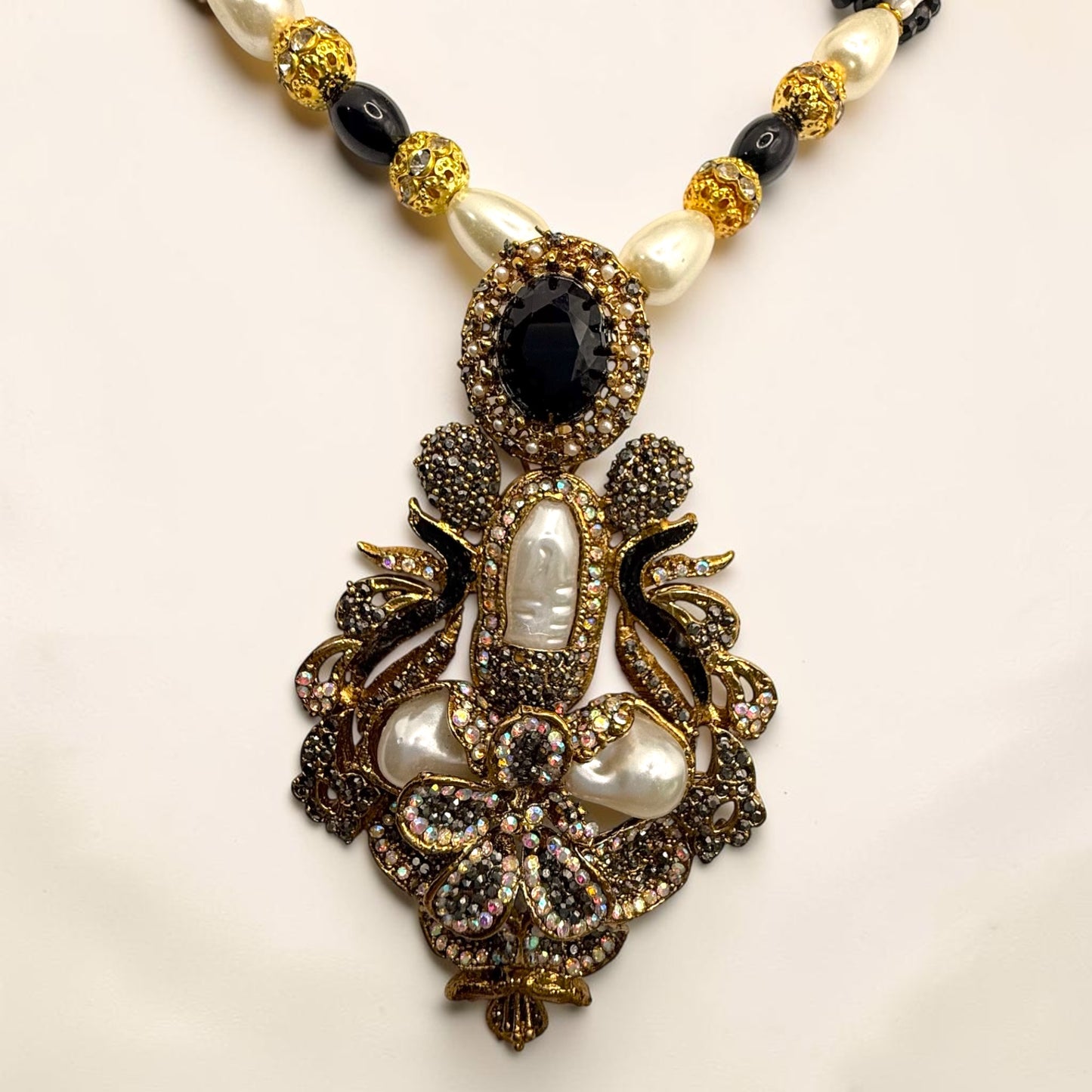 Pakize Turkish Mala Set in Black