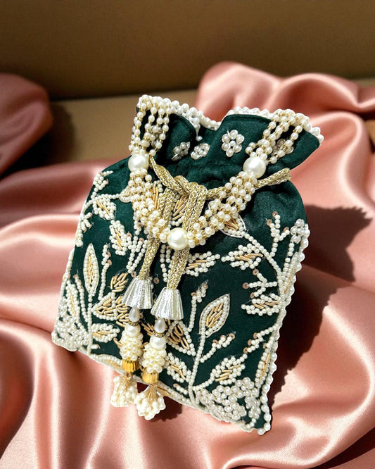 Munira منيرة Potli Bag in Green