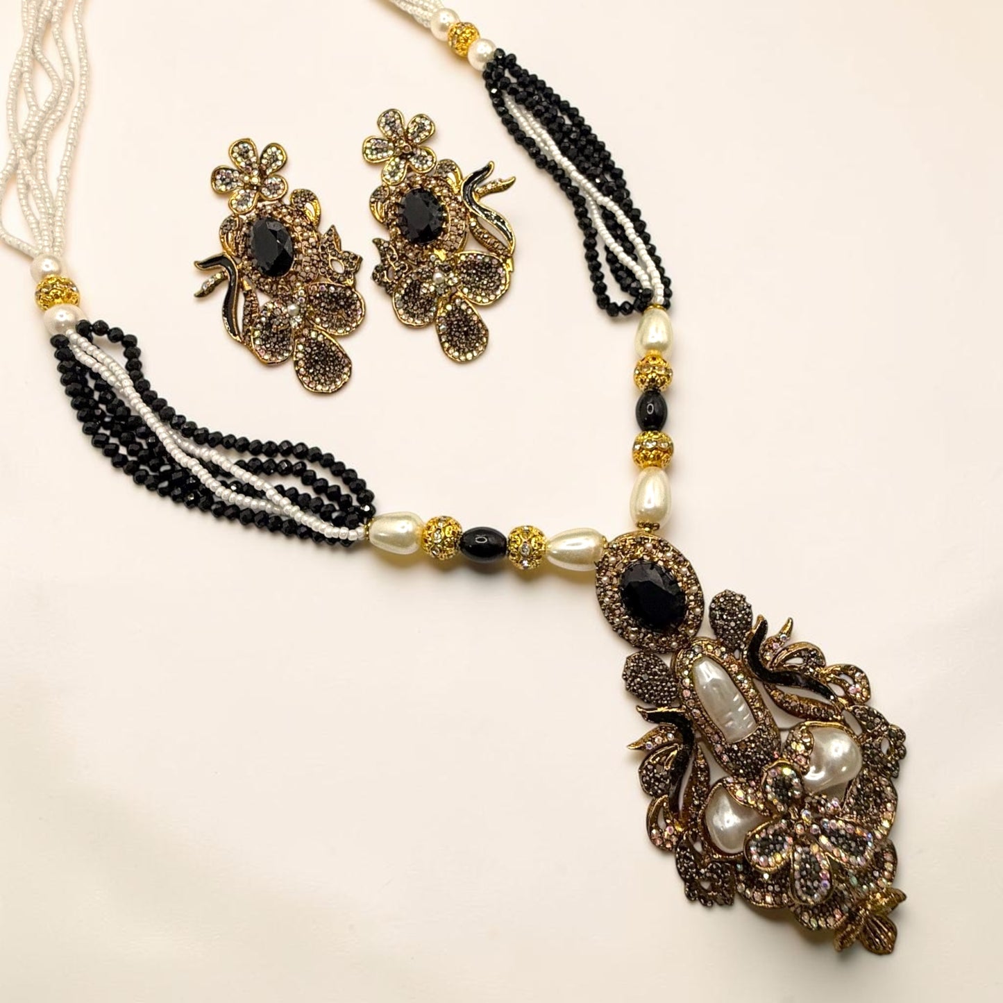 Pakize Turkish Mala Set in Black