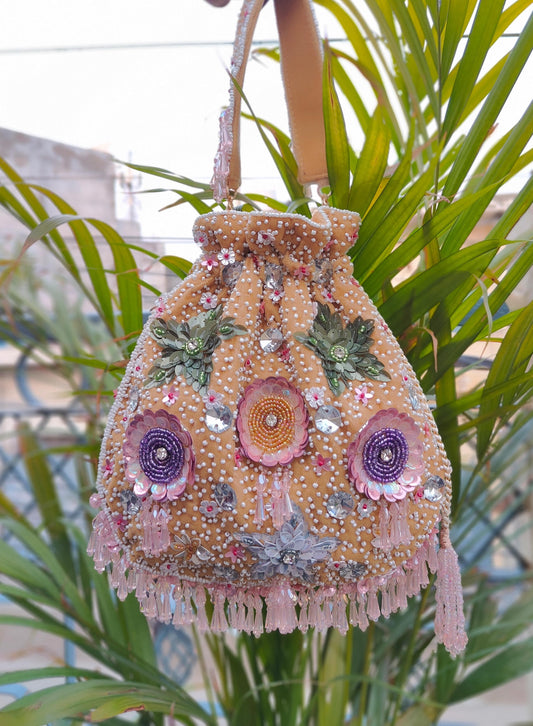 Eriyal एरियल Potli Bag