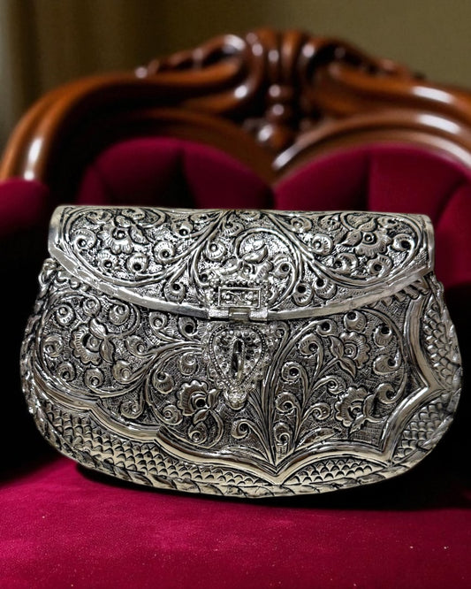 Zaynab زينب Brass Clutch