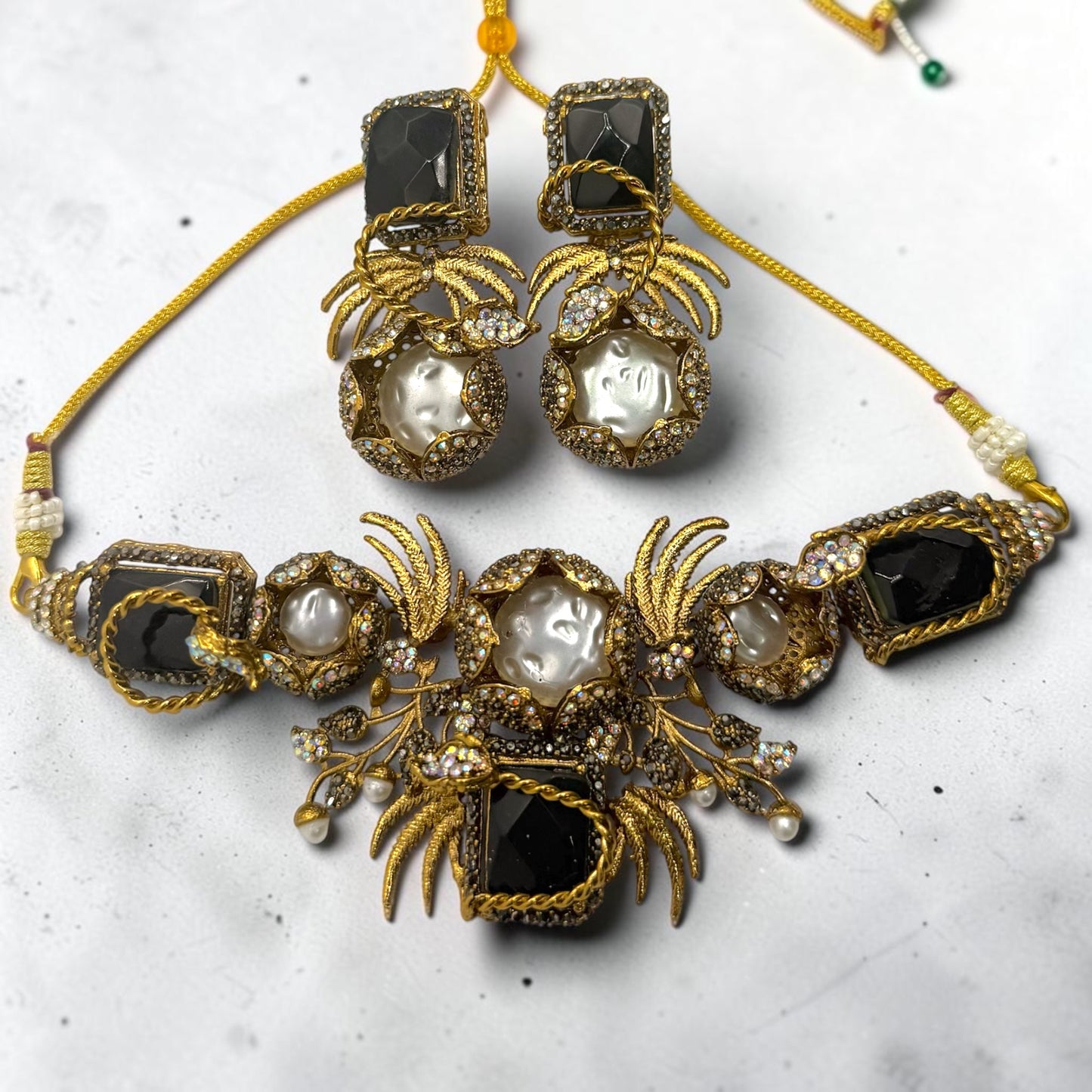 Dilan Turkish Choker Set in Black