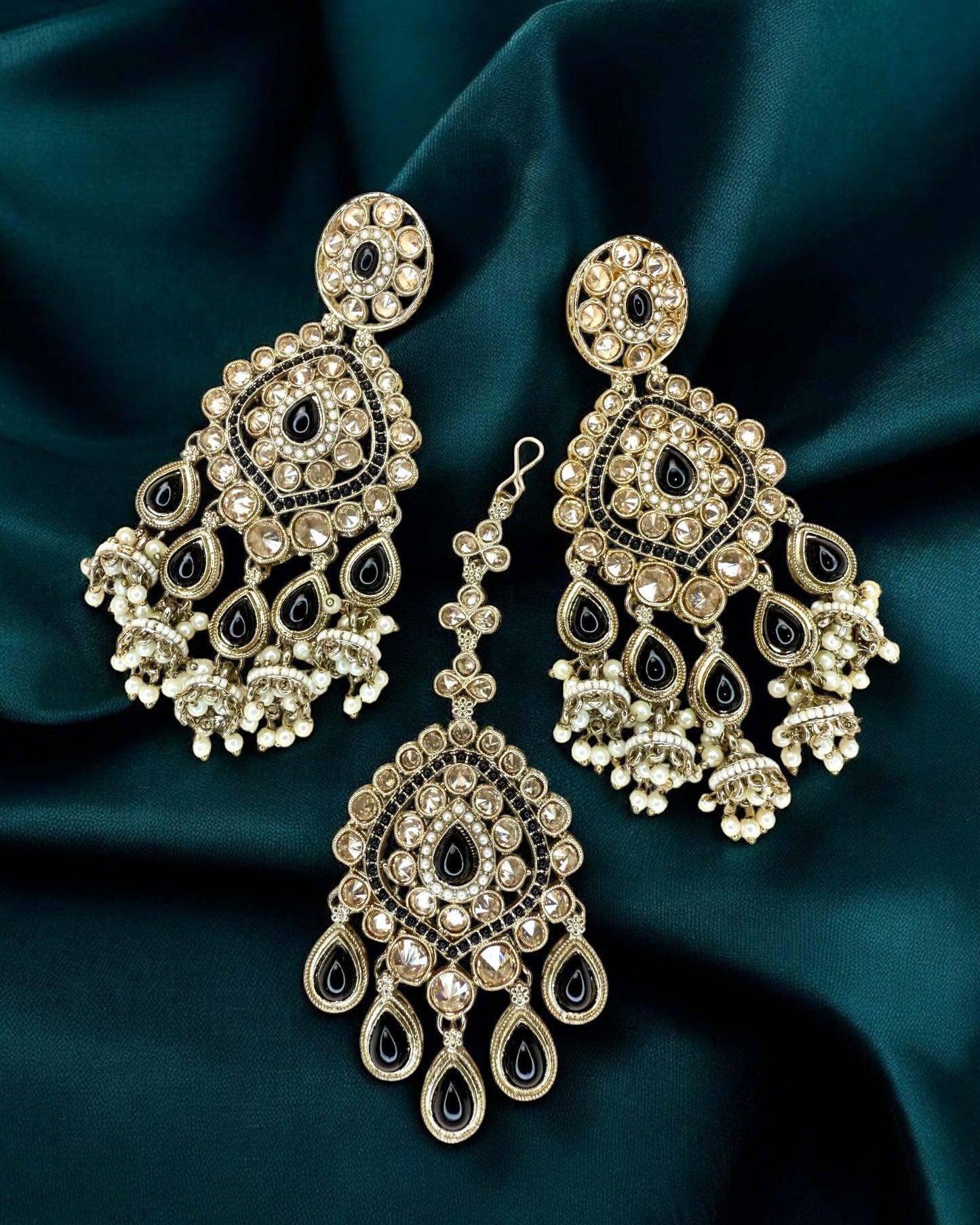 Rabab رَبَاب Polki Earring & Tika Set in Black