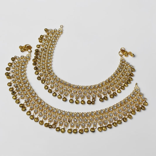 Saira سائرہ Anklets in Gold