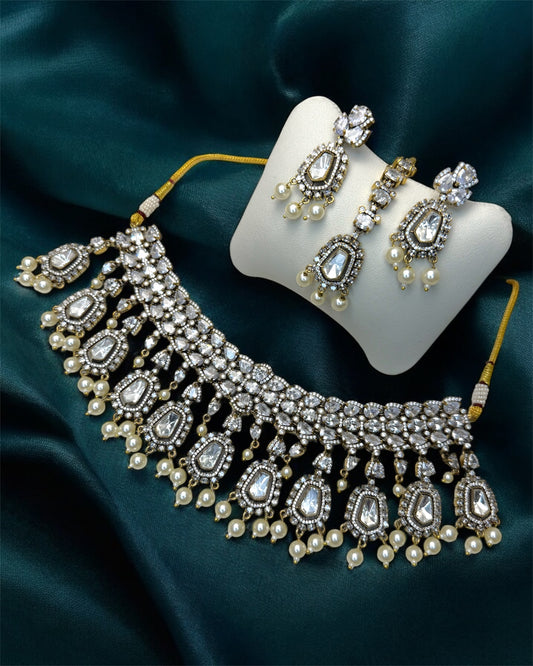 Nazrah نَظْرَة Premium Kundan Necklace or Choker Set in Gold - 22k Gold Plated