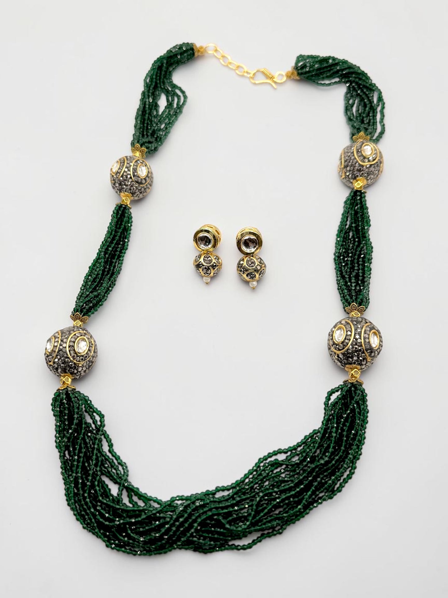 Aarna आर्णा Mala Set in Green