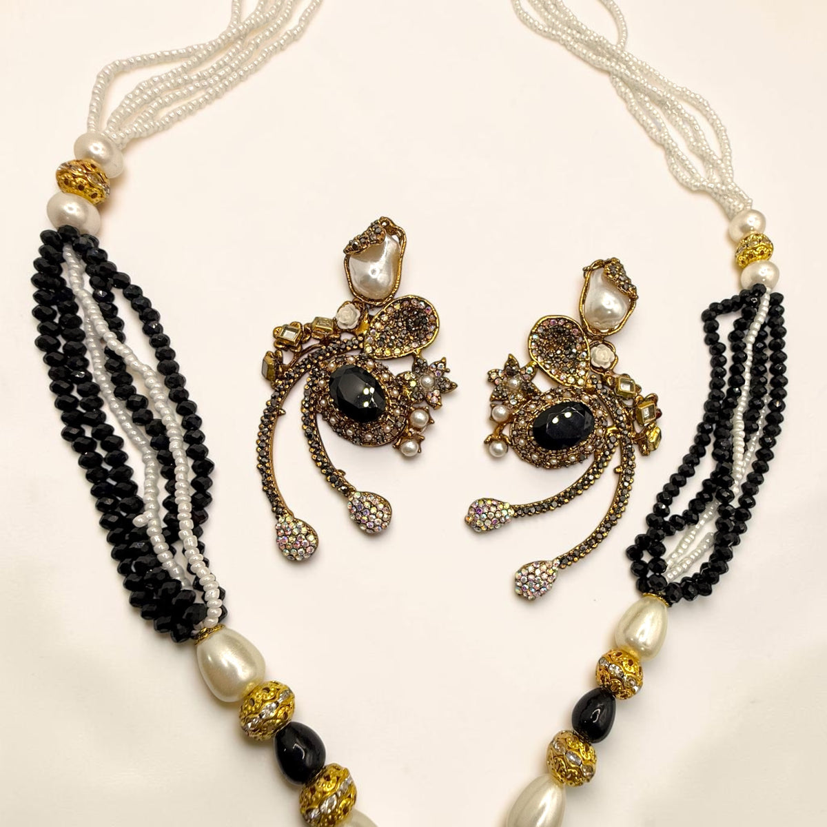 Kübra Turkish Mala Set in Black
